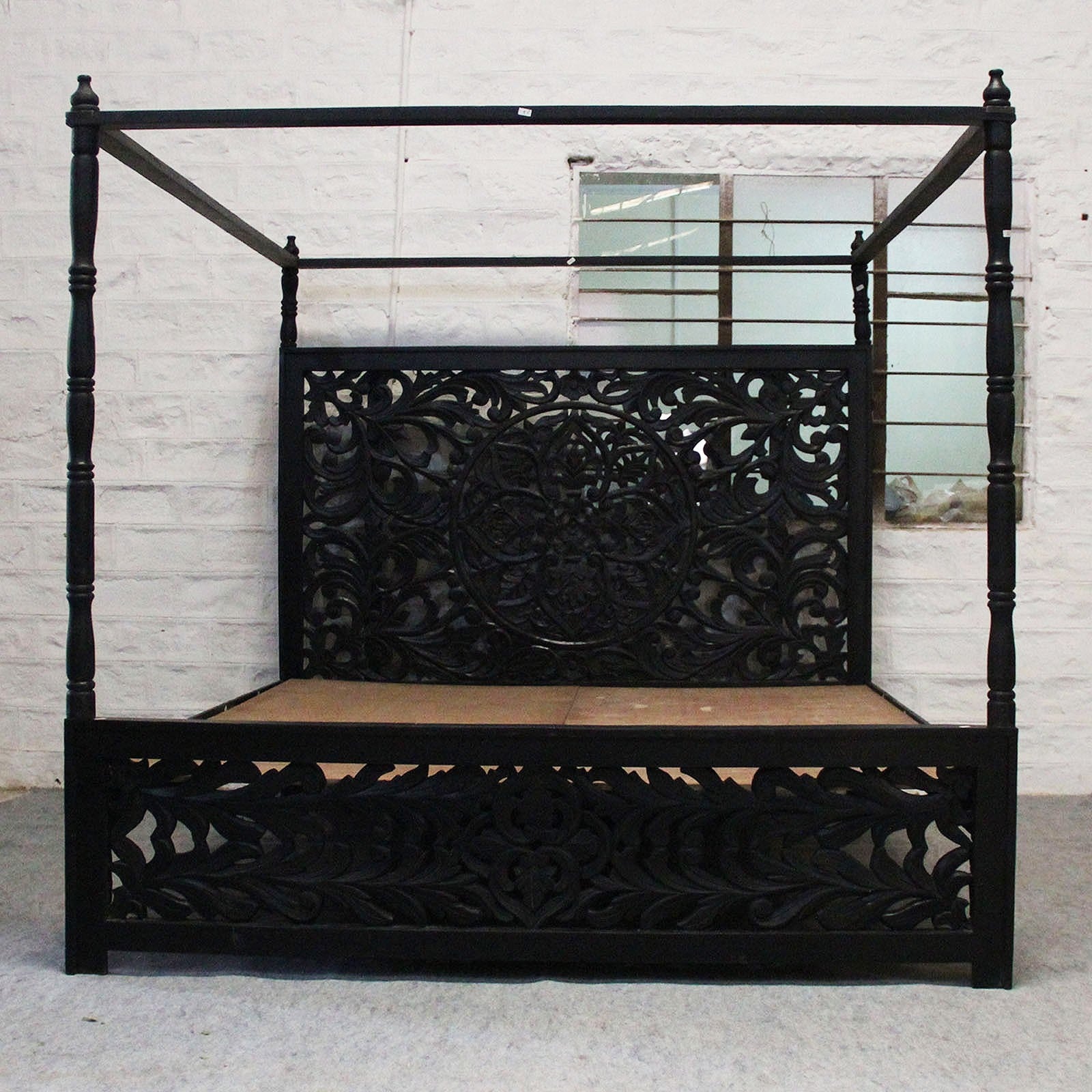 Hand Carved Indian Wooden 4 Poster Bed Frame - Queen Size Black Solid Wood Bed - Traditional Ethnic Bedroom Furniture for Master Bedroom & Guest Room