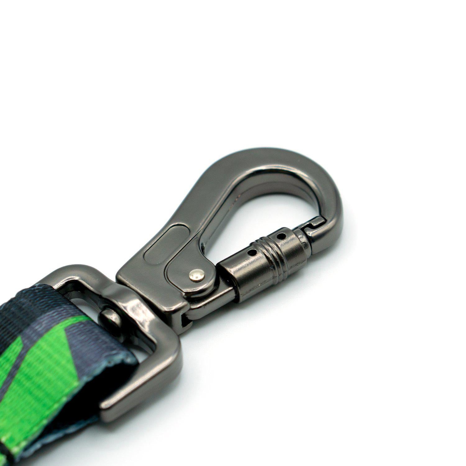 Ikonic Leash - Durable Reflective Dog Leash for Small Medium Large Dogs | Comfortable & Adjustable Pet Walking Lead | Perfect for Night Walks, Jogging & Outdoor Adventures