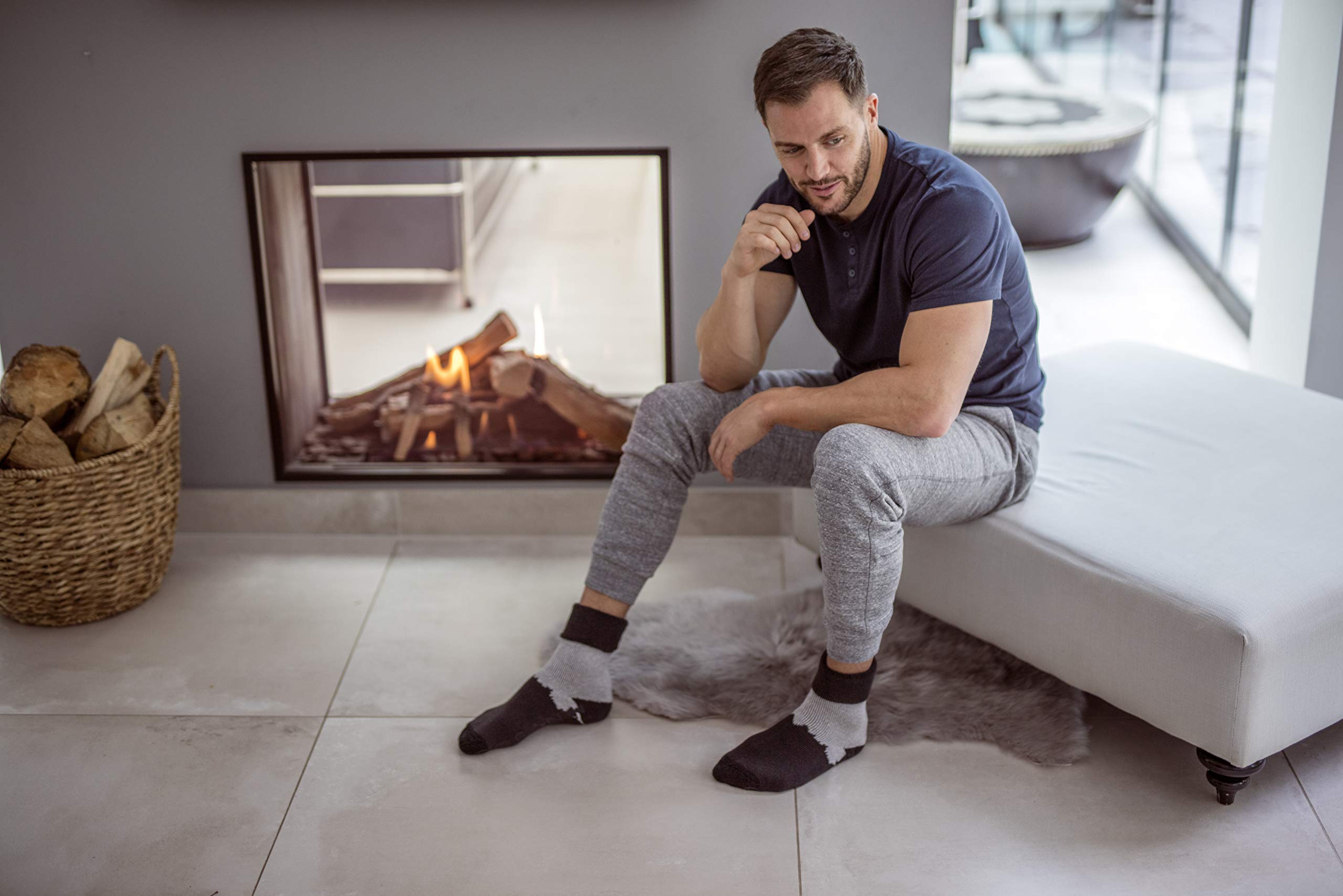 Heat Holders Men's Thermal Lounge Socks - Ultra Warm & Cozy Winter Socks for Indoor/Outdoor Use - Perfect for Home, Office & Cold Weather Activities (Pack of 1)