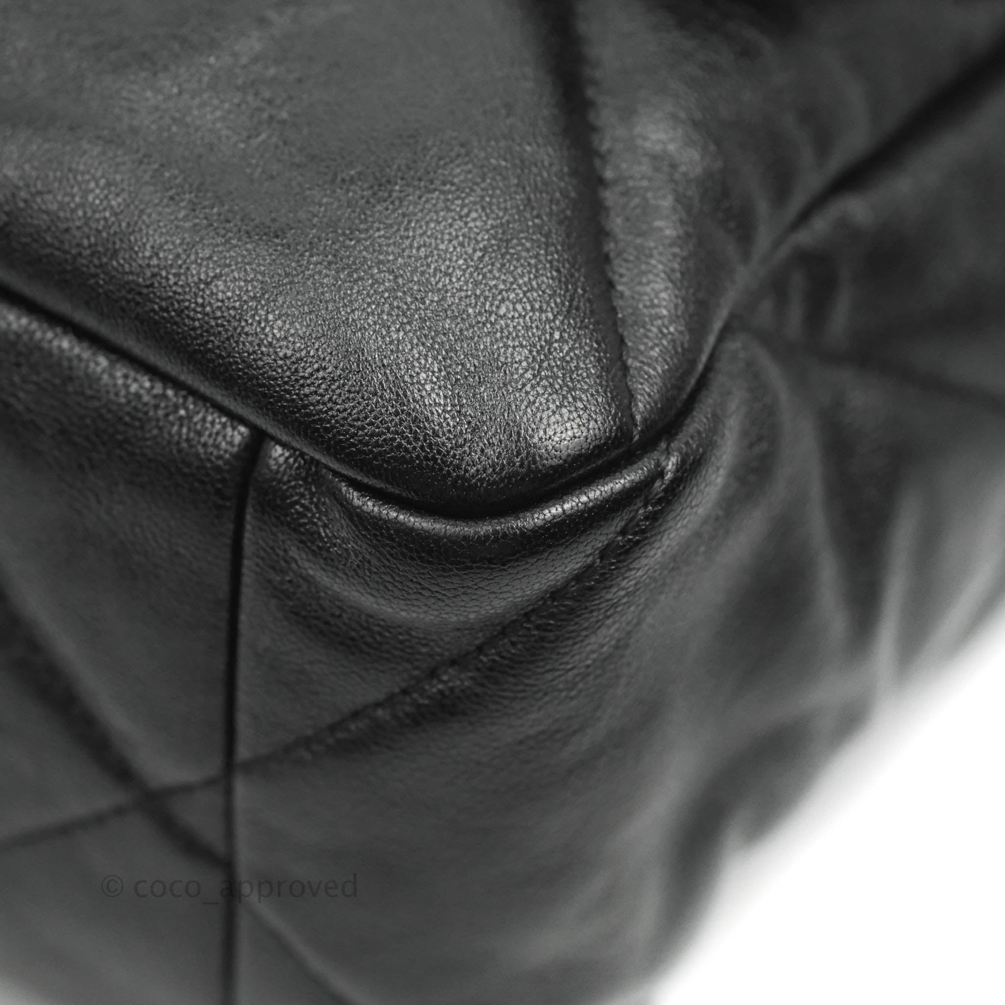 Chanel 19 Medium Flap Bag in Black Goatskin Leather with Mixed Hardware - Perfect for Everyday Luxury & Special Occasions