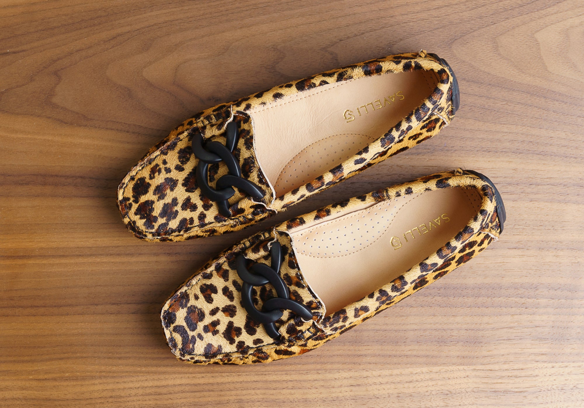 Savelli Emile Women's Comfortable Leather Loafers - Handmade in Brazil - Perfect for Work, Travel & Casual Wear