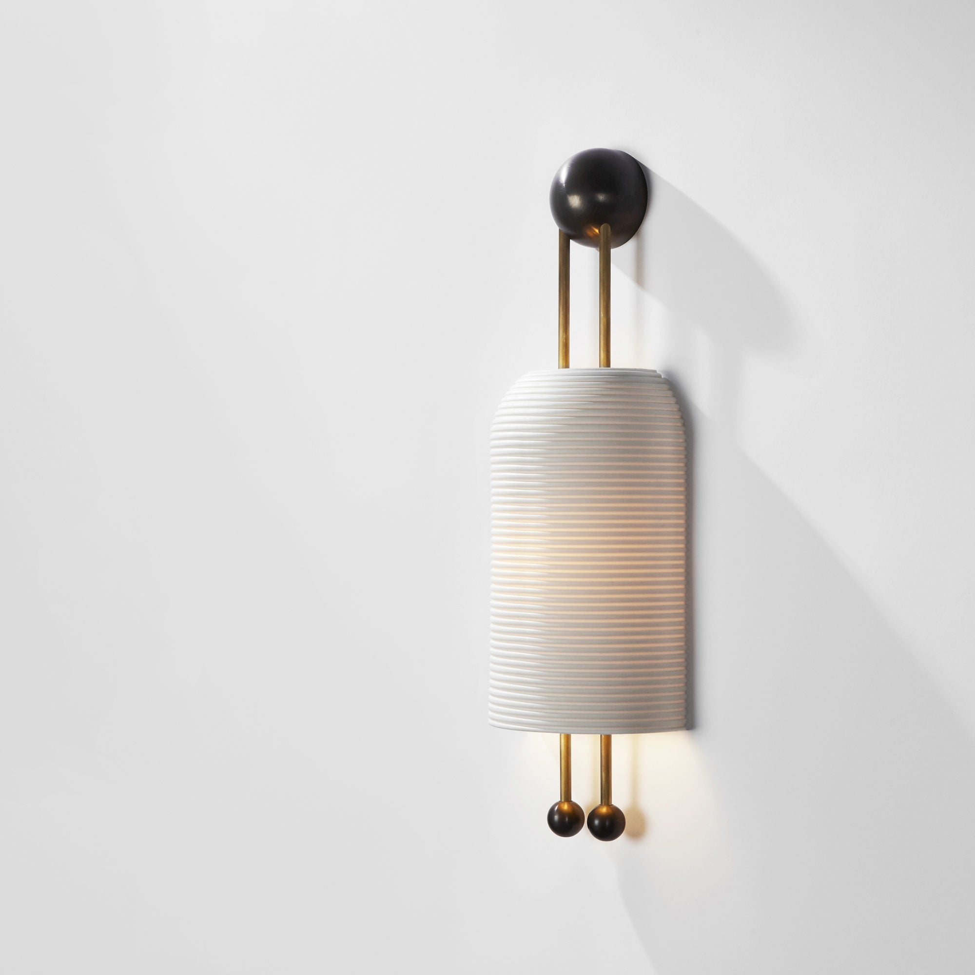 Benjamin Wall Light - Modern LED Sconce for Bedroom, Living Room & Hallway - Dimmable Indoor Lighting Fixture with Warm White Light - Perfect for Home Decor and Ambient Lighting