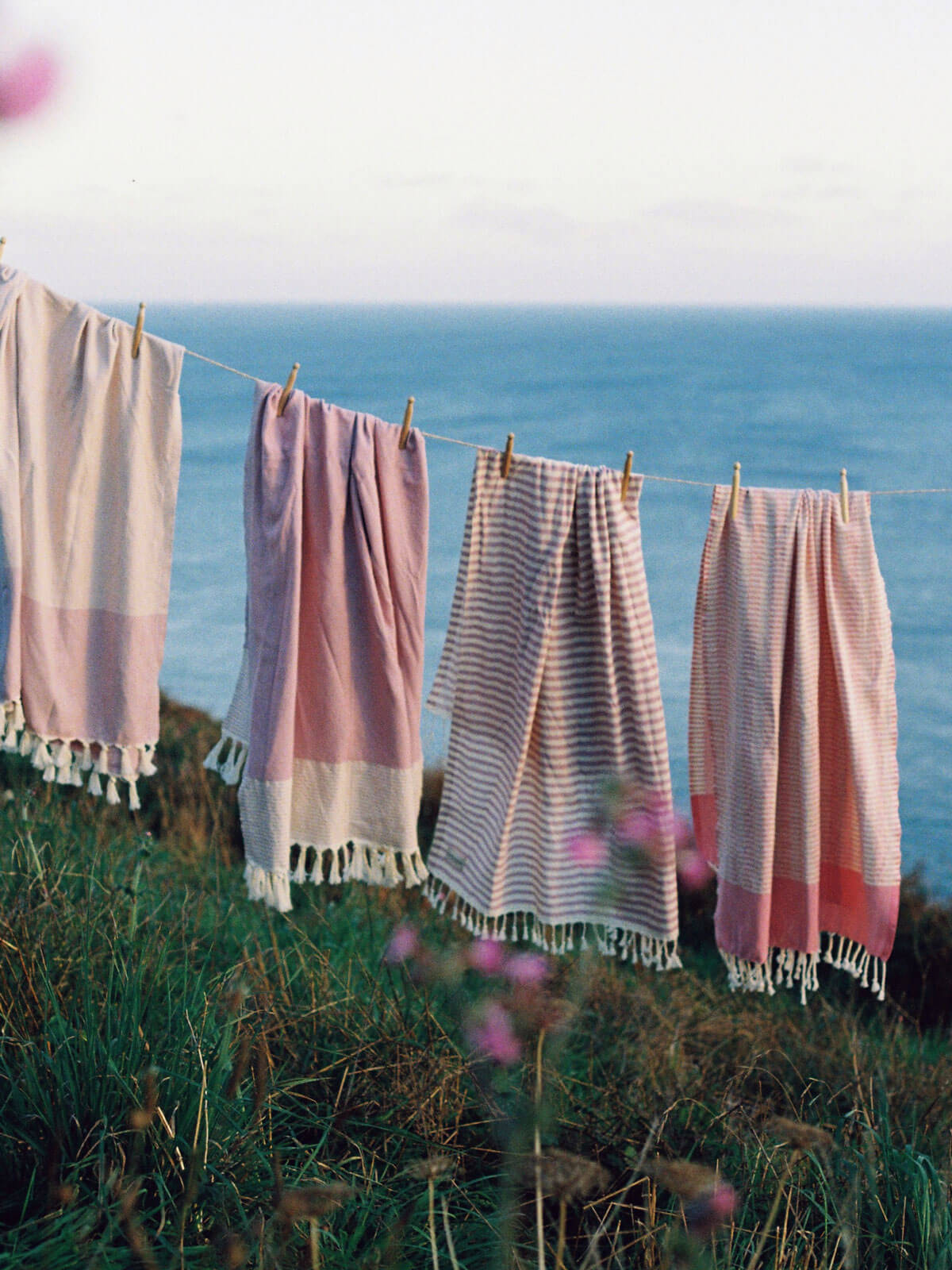 Nordic Dot Hammam Towel - Vintage Pink Cotton Turkish Bath Towel for Spa, Beach & Yoga | Soft & Absorbent Quick-Dry Towel
