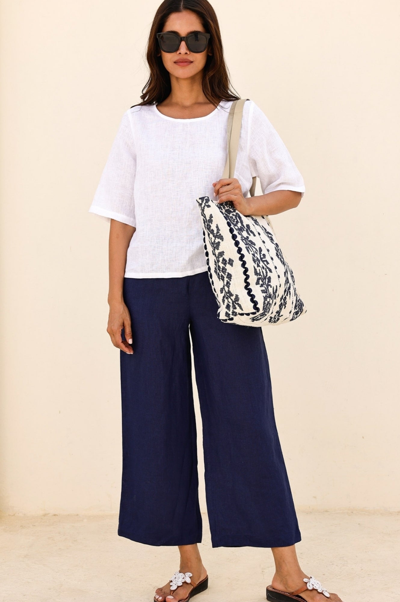 Eco-Friendly Paros Jute Tote Bag - White & Navy Blue Reusable Shopping Bag for Groceries, Beach, and Daily Use