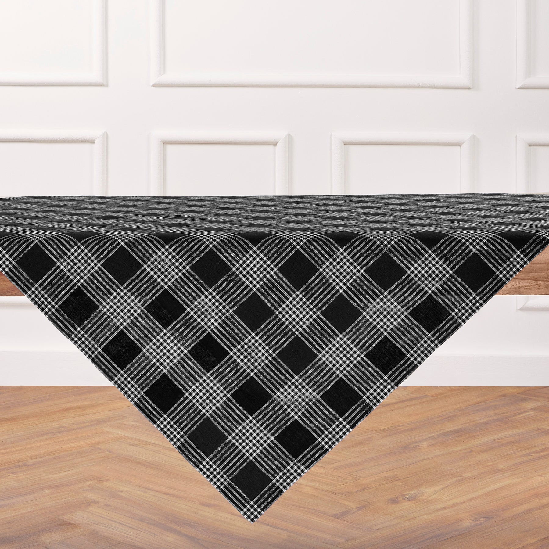 Glen Check Table Throw - Classic Plaid Table Cover for Dining, Kitchen, and Outdoor Picnics - Waterproof and Washable Fabric for Home Decor and Parties