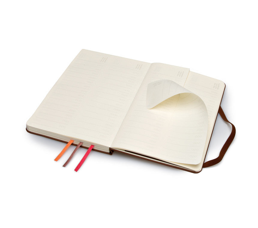 Moleskine Voyageur Travel Journal - Premium Leather Notebook for Writing, Sketching & Note Taking - Perfect for Travelers, Students & Professionals