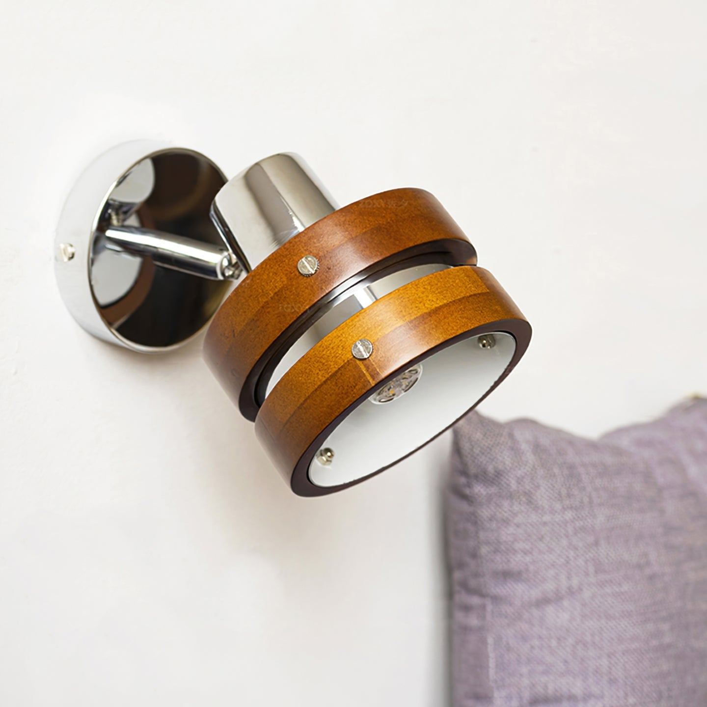 Modern Karry Wall Lamp - Sleek LED Sconce Lighting for Bedroom, Living Room & Hallway - Energy Efficient Dimmable Wall Light for Home Decor