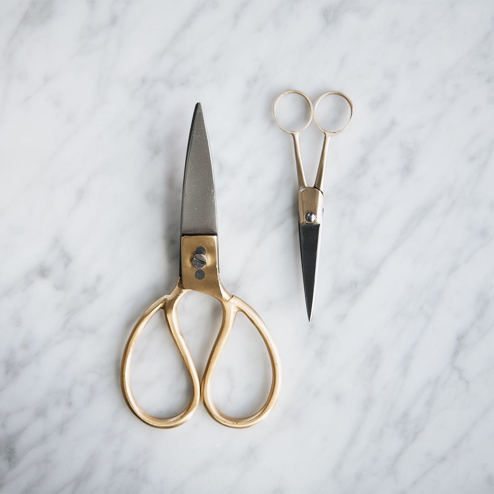 Premium Brass & Stainless Steel Scissors - Heavy Duty Sharp Kitchen & Office Shears for Cutting Fabric, Paper, Food - Ideal for Sewing, Cooking & Craft Projects