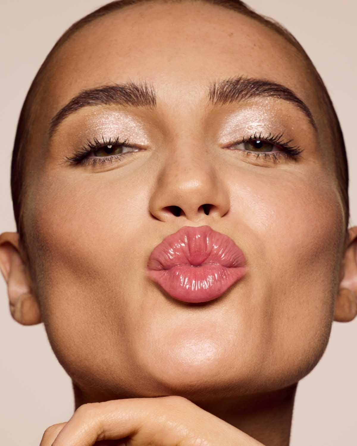 Fenty Beauty Gloss Bomb Cream Color Drip Lip Cream - Hydrating Lip Gloss in Fenty Glow Shade, Perfect for Day & Night Wear, Date Nights and Special Occasions