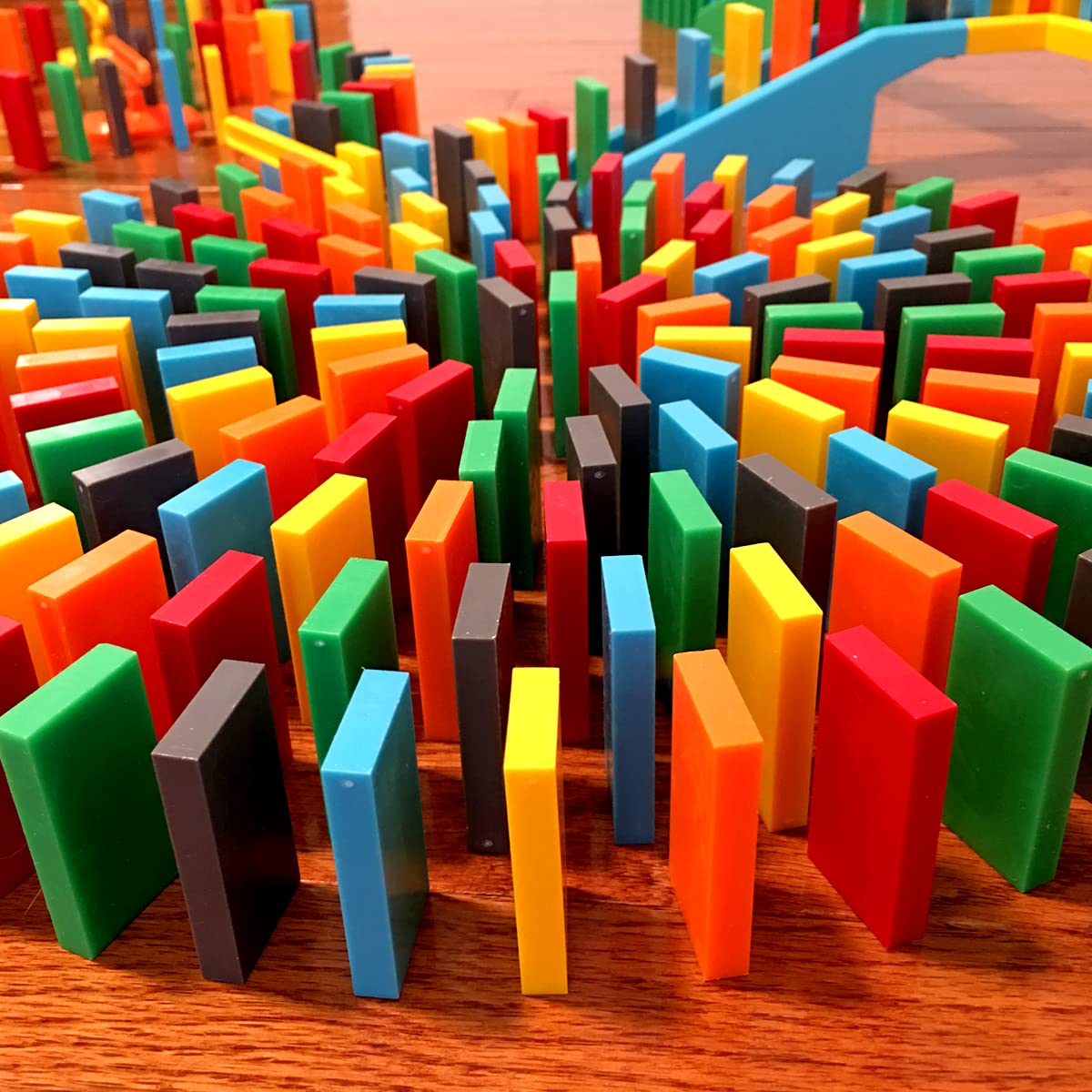 Bulk Dominoes Pro-Domino Kit - 300 Piece STEM Learning Toys for Kids, Family Board Games, Educational Building Blocks for Chain Reaction & Toppling Fun | Perfect for Classroom Activities, Birthday Gifts & Indoor Family Game Night