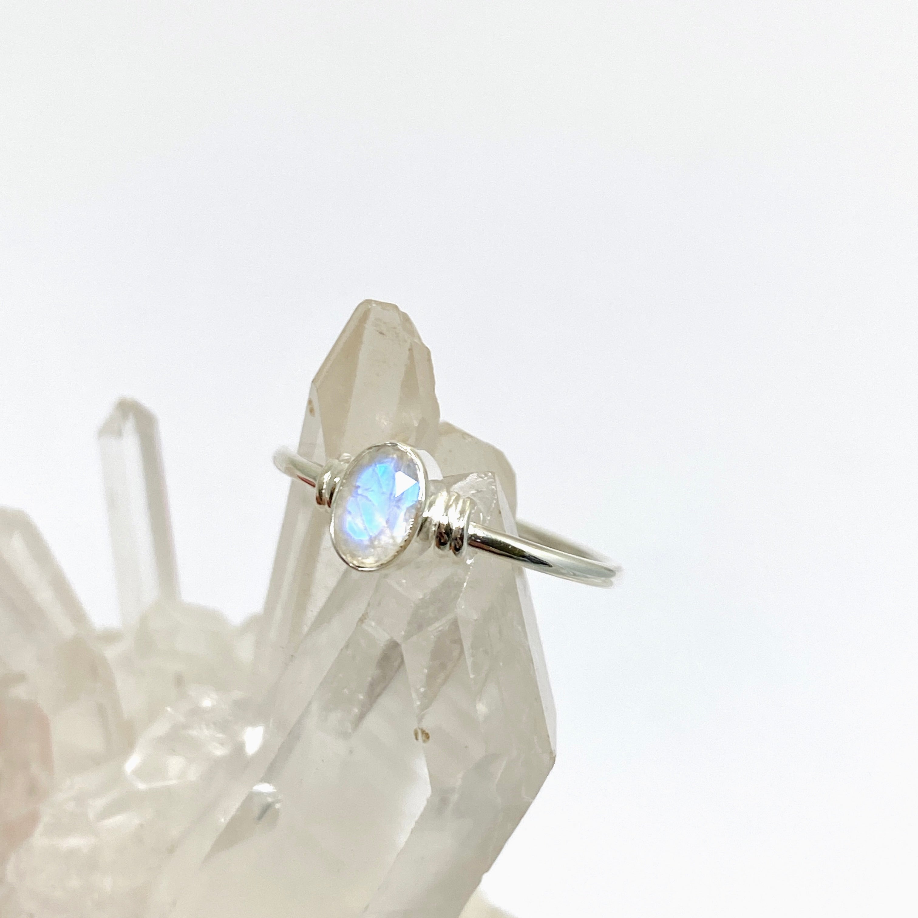 Moonstone Oval Faceted Stone Pendant - 925 Sterling Silver Jewelry R4813 | Elegant Gift for Women, Birthday & Anniversary Present