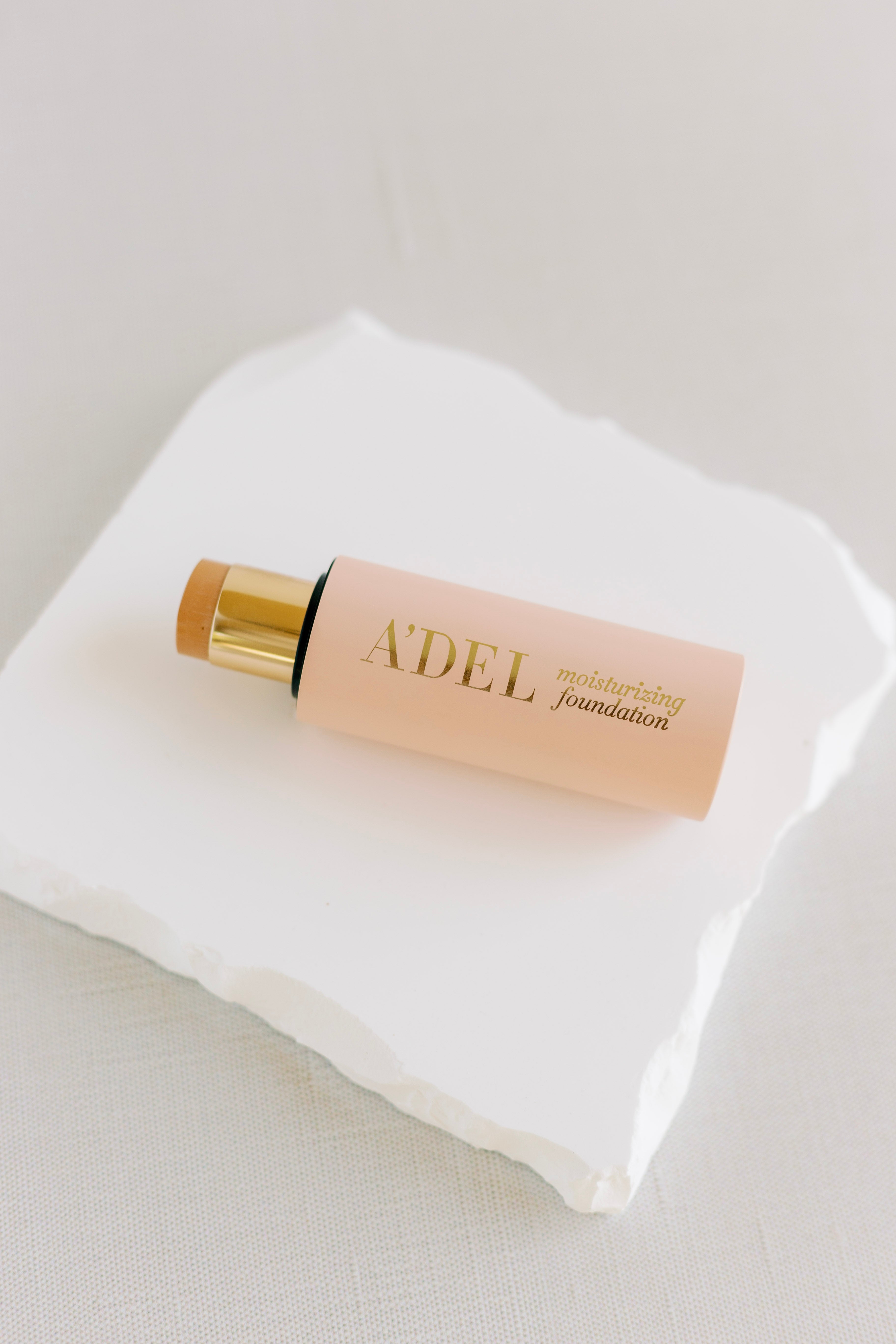 Best Moisturizing Foundation for Dry Skin - Hydrating & Long-Lasting Liquid Makeup - Perfect for Daily Wear & Special Occasions