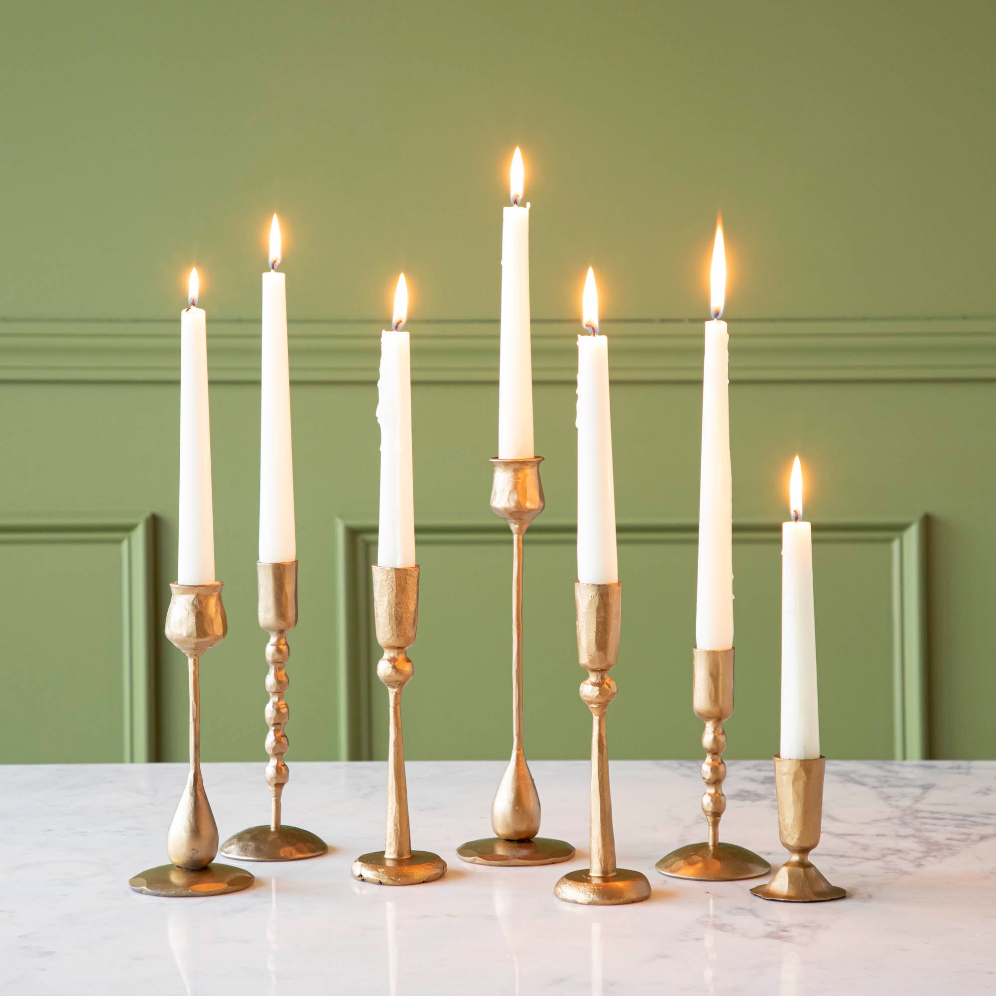 Vintage Hand-Forged Metal Taper Candle Holder - Antique Bronze Finish for Wedding Centerpieces, Dining Table Decor & Romantic Ambiance