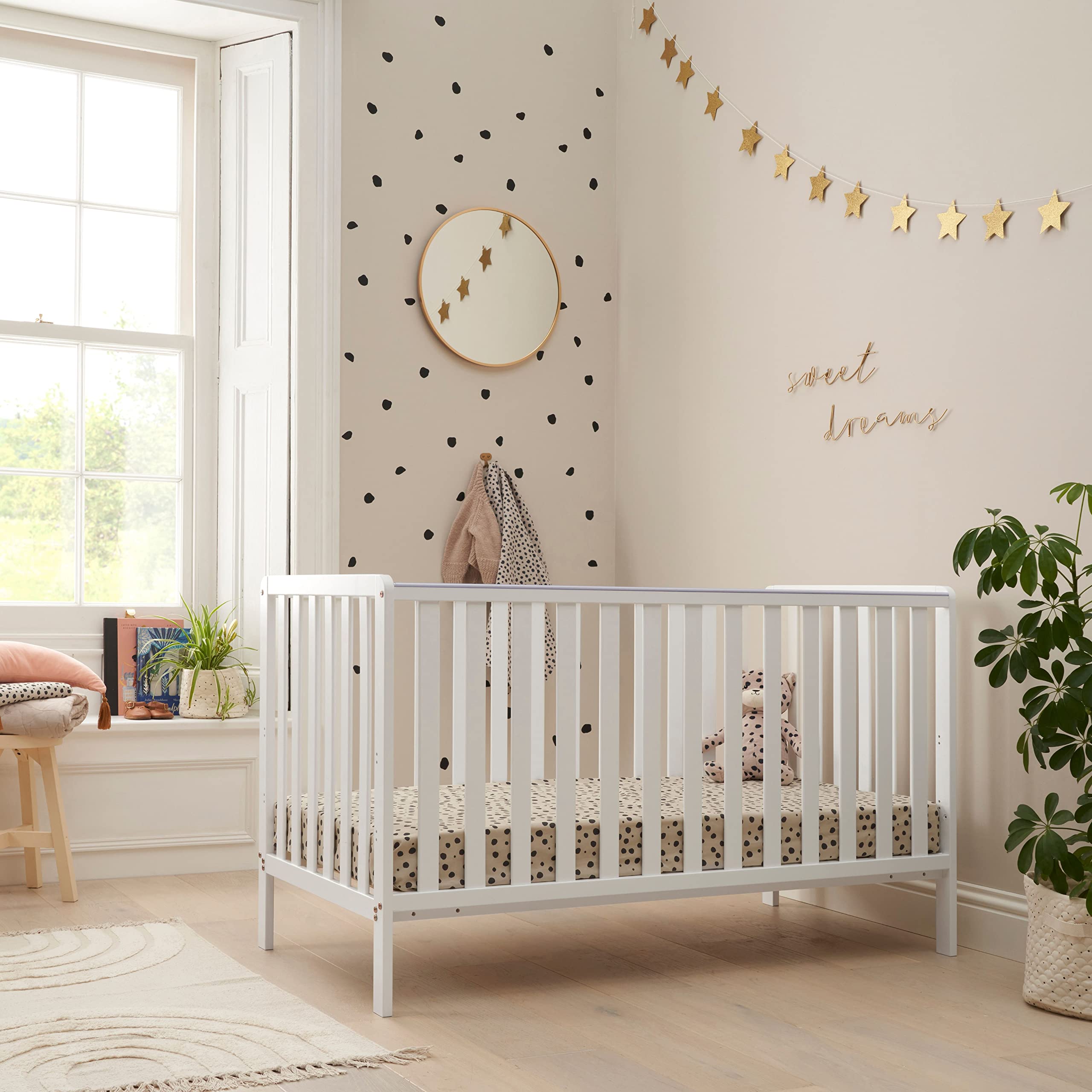 Tutti Bambini Caterina 3-in-1 Convertible Baby Crib - Toddler Bed & Day Bed for Nursery, Adjustable Height (White, 140x70cm) | Perfect for Newborns to 6 Years Old | Ideal for Small Spaces & Multi-Functional Nursery Furniture