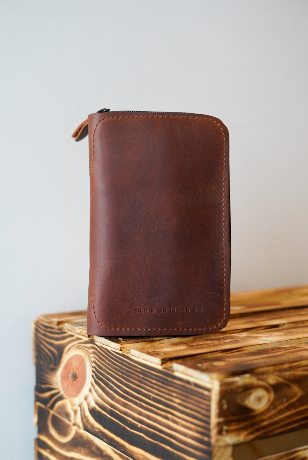 Premium Jewelry Travel Case - Oro Logger Brown Leather Organizer for Necklaces, Rings & Earrings | Perfect for Vacations, Business Trips & Gift Giving