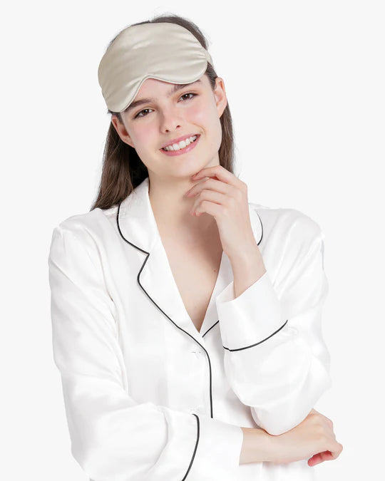 Luxury Silk Sleep Mask Set for Women & Men - Soft & Breathable Eye Mask for Sleeping, Travel & Relaxation - Perfect for Night Use, Flights & Meditation
