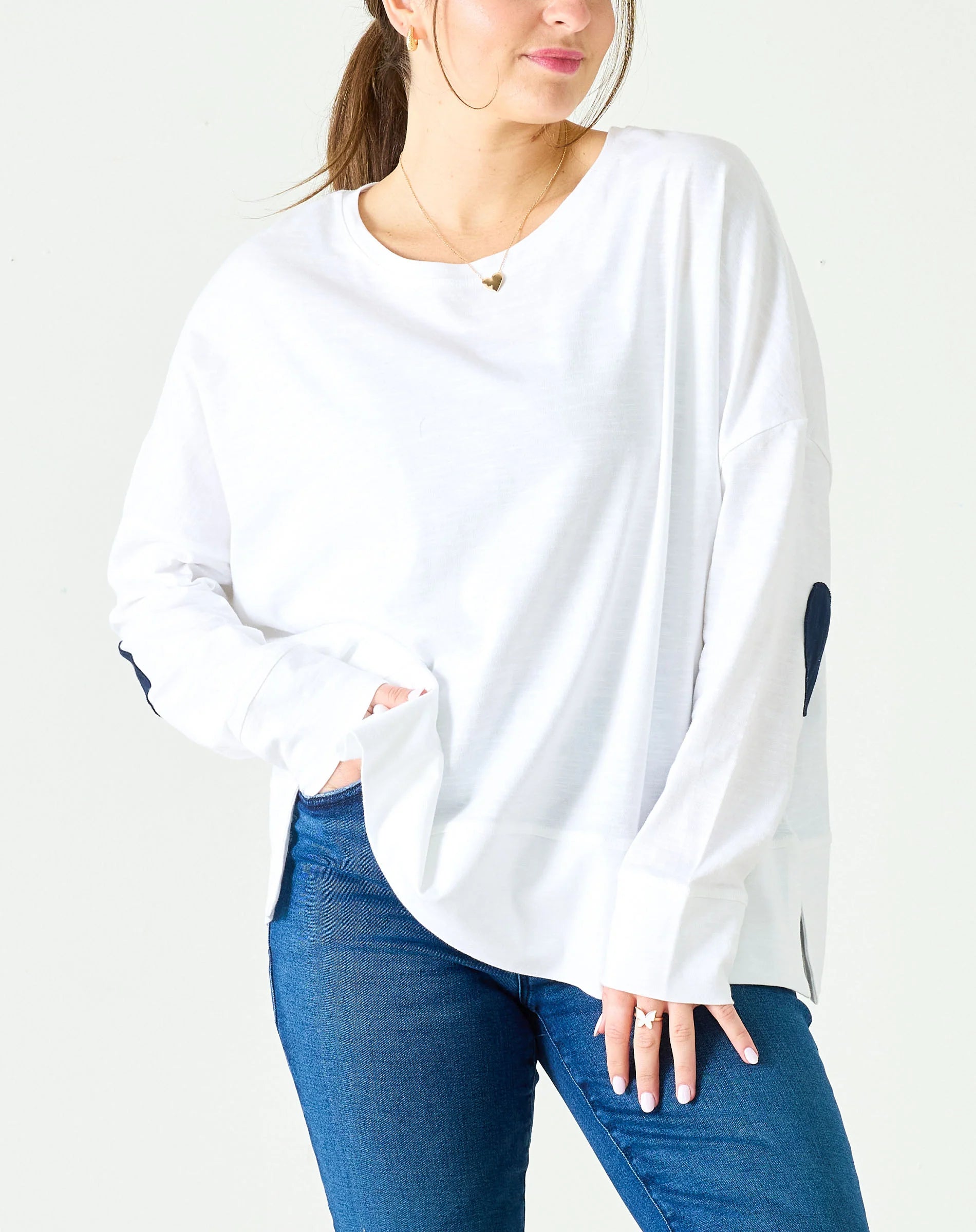 Amour Appliqué Long Sleeve T-Shirt for Women - Elegant Embroidered Top for Casual & Date Nights - Perfect for Fall & Winter Fashion