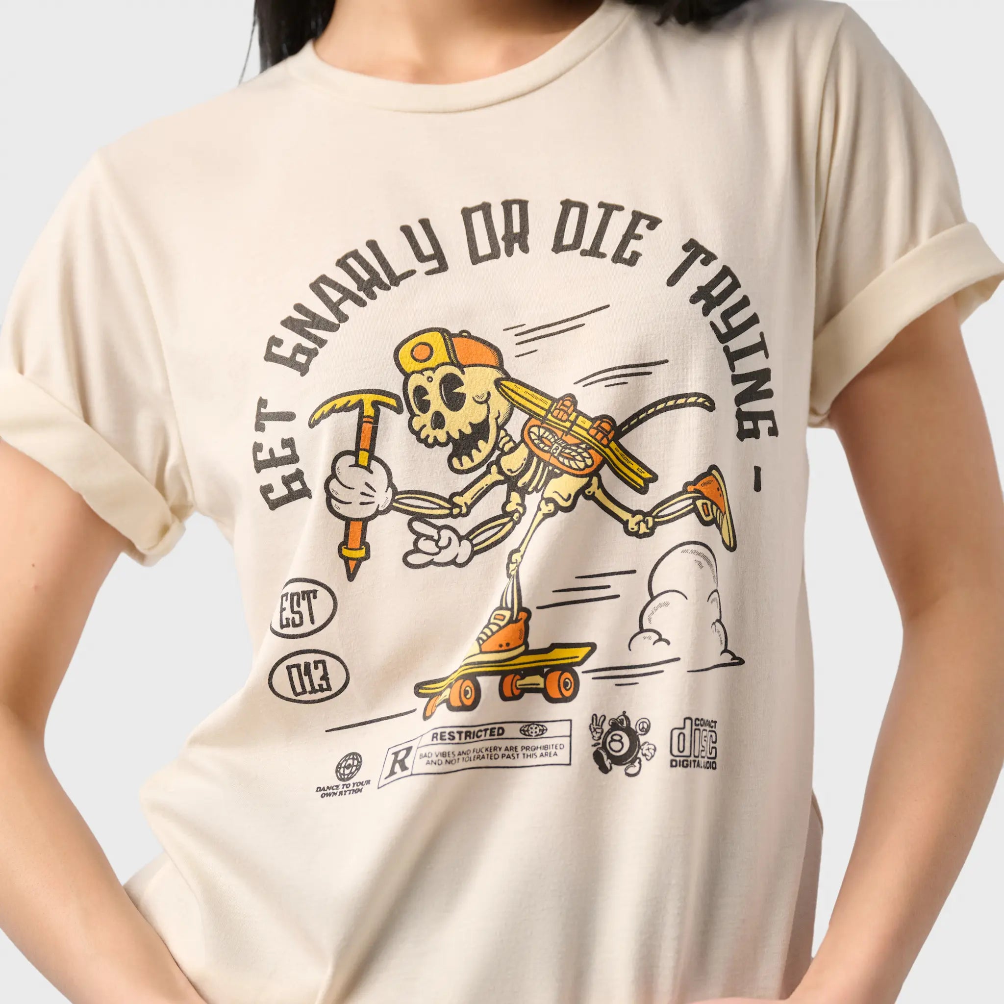 Get Gnarly or Die Trying T-Shirt - Cool Graphic Tee for Surfers & Skateboarders - Perfect for Beach, Skate Park & Casual Wear