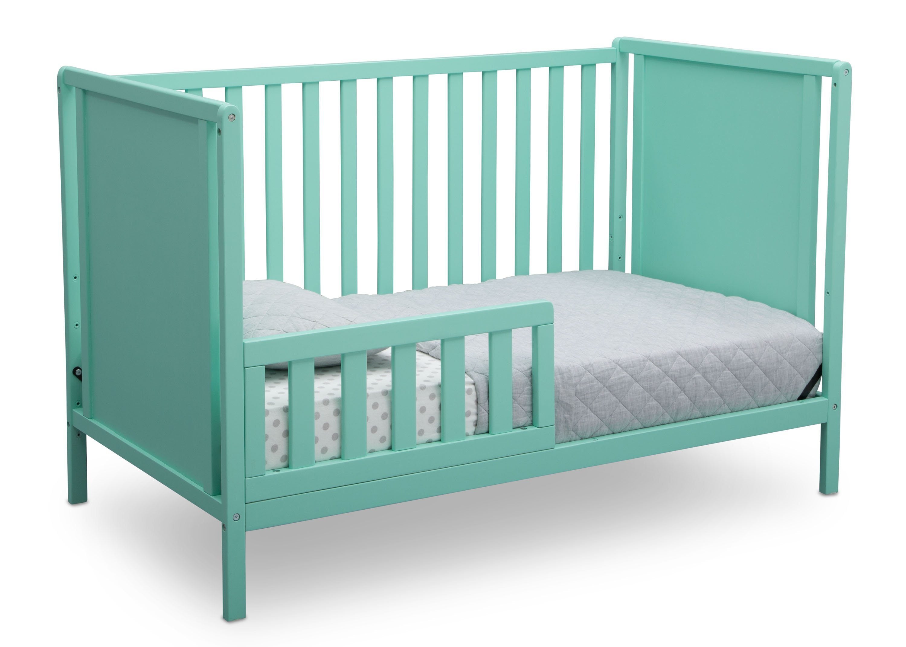 Heartland Classic 4-in-1 Convertible Crib - Toddler Bed, Daybed & Full Size Bed | Safe Nursery Furniture for Baby & Kids Room | Perfect for Newborns, Infants & Growing Children