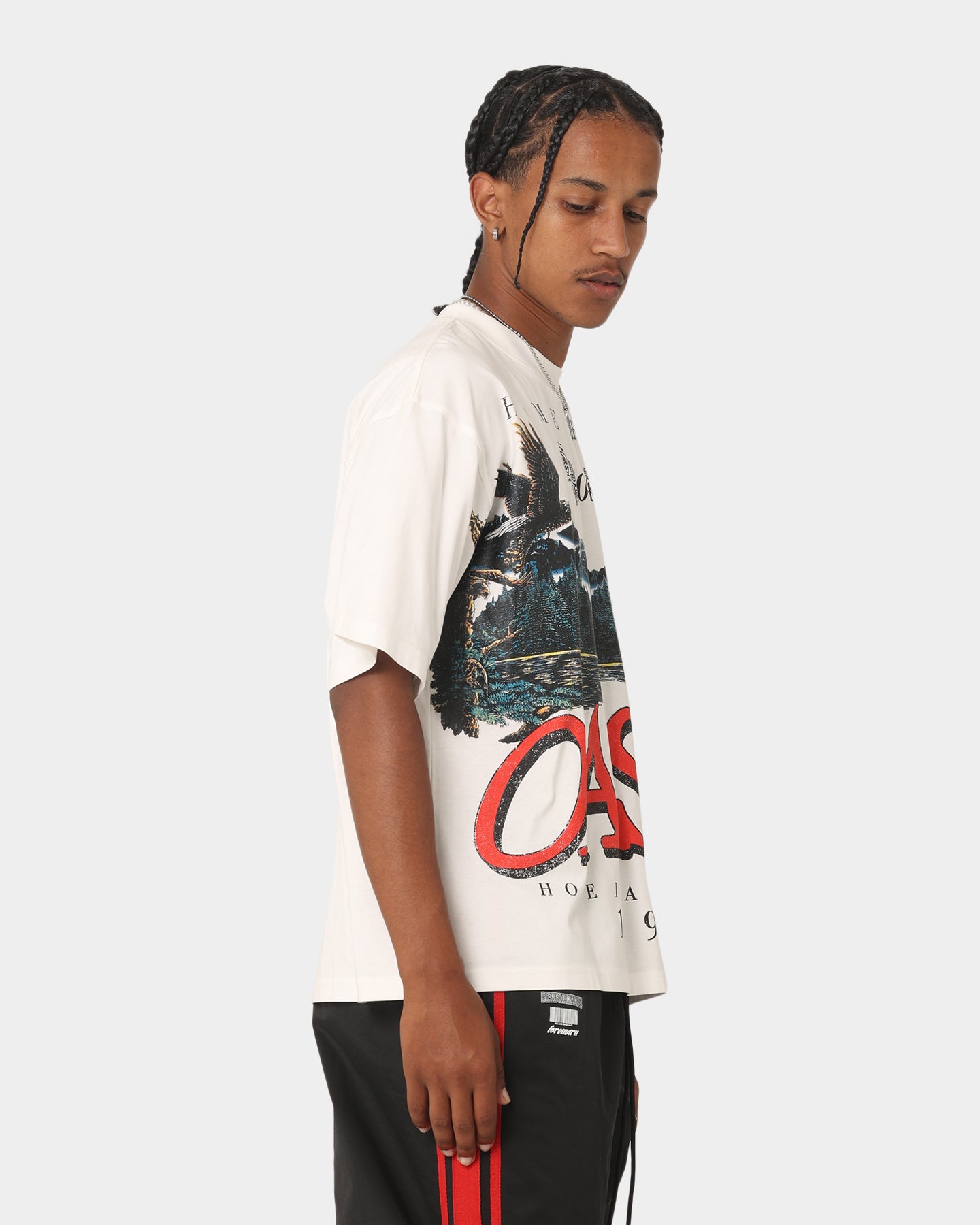 404 Oasis Vintage T-Shirt - Soft Cotton Retro Graphic Tee - Off White - Unisex Casual Wear for Music Festivals & Street Style