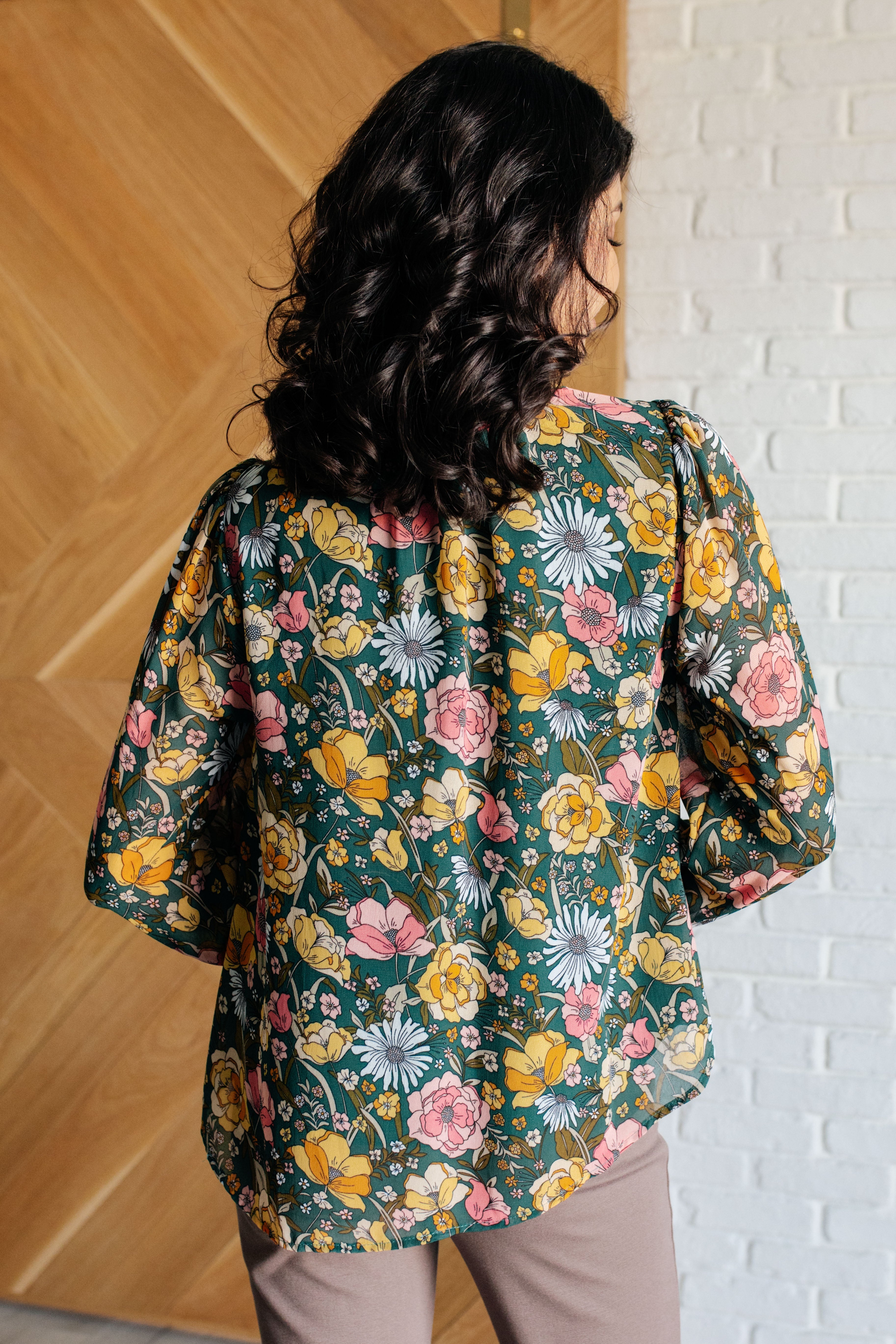 Floral Blouse for Women - Elegant Flowy Tops with Feminine Floral Print | Perfect for Spring, Summer, Office Wear & Casual Outfits