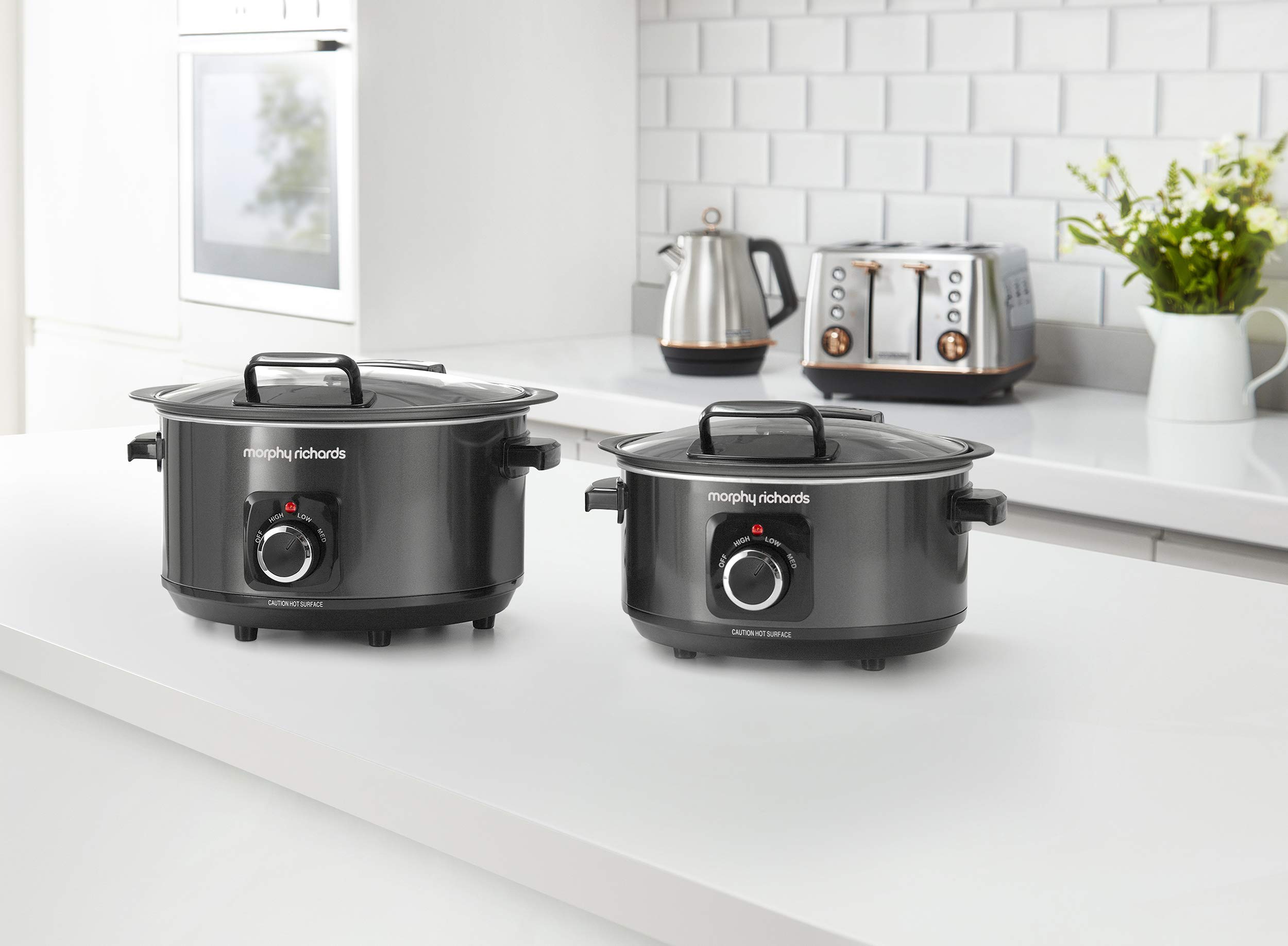 Morphy Richards 6.5L Slow Cooker with Detachable Hinged Lid - Shatterproof Aluminum Pot, 3 Heat Settings, Hob Safe, Easy to Clean (163W, Black, Model 461020) - Perfect for Stews, Soups, and Family Meals