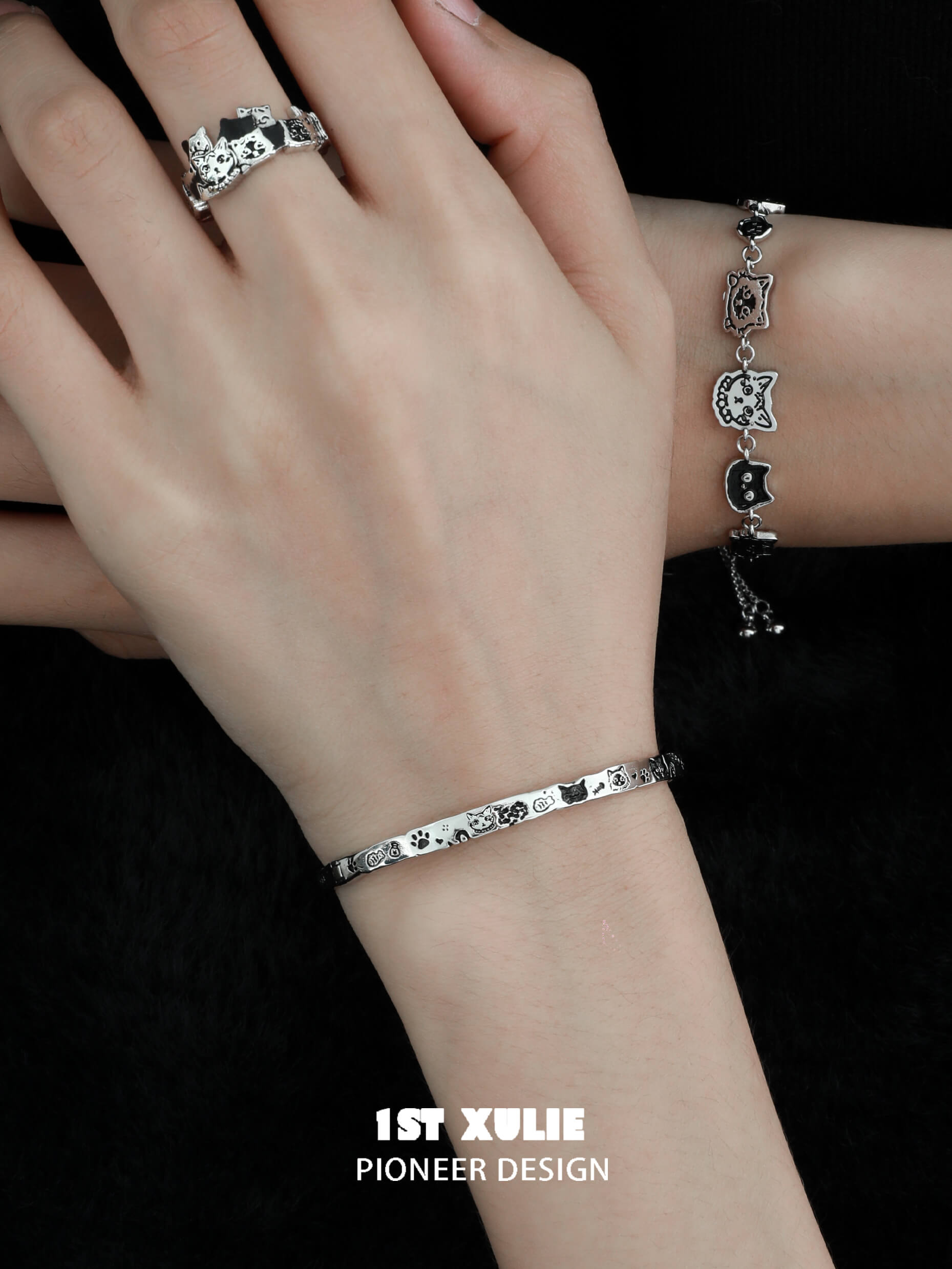 Graffiti Kitten S925 Sterling Silver Bracelet for Women - Dainty Adjustable Cat Charm Bracelet - Perfect Gift for Cat Lovers, Birthday, Anniversary - Ideal for Casual Wear, Date Night & Everyday Jewelry