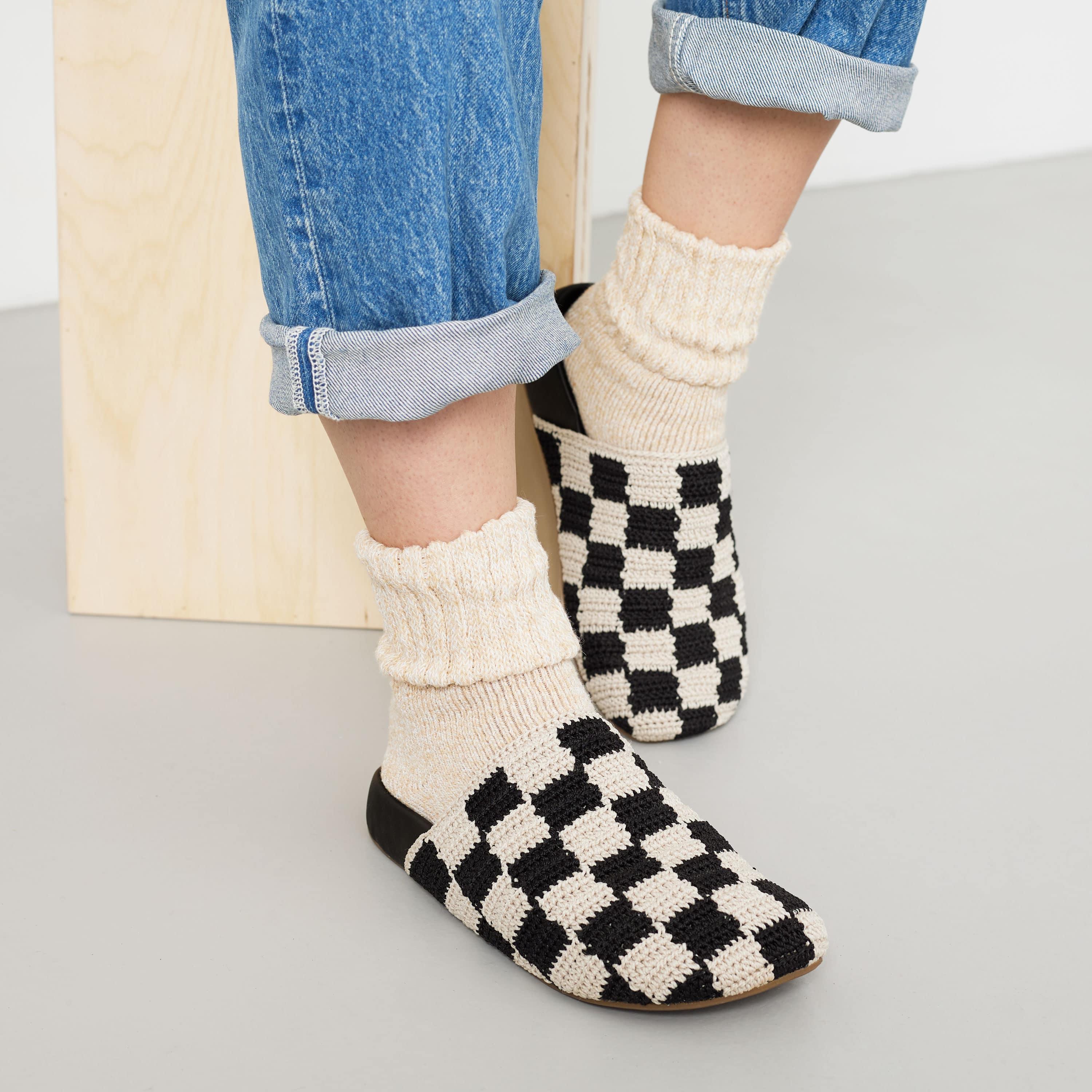 Hand Crochet Bolinas Clogs in Black Check Pattern - Comfortable Slip-On Shoes for Women, Perfect for Beach, Garden, and Casual Wear