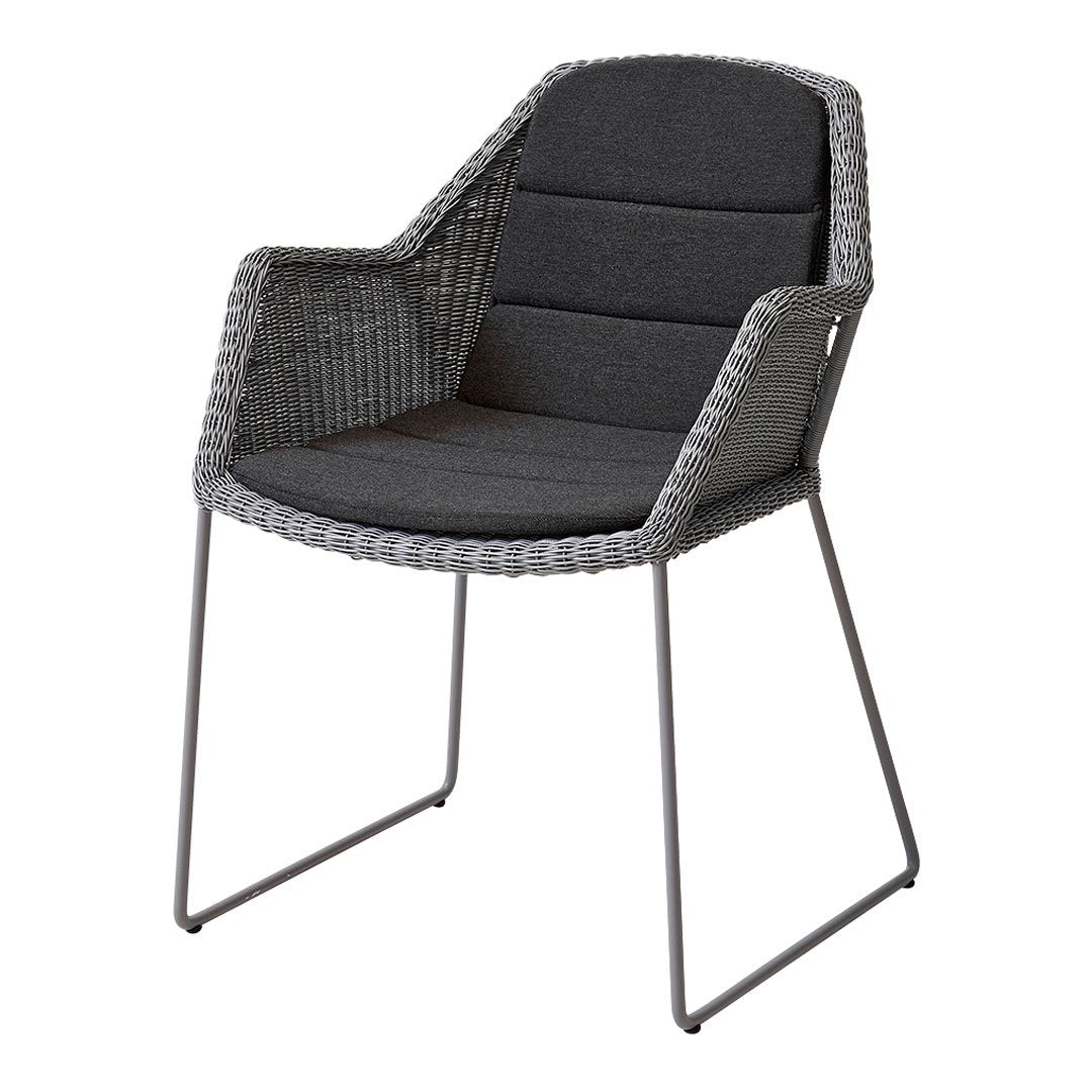Breeze Outdoor Chair with Sled Base - Lightweight Patio Furniture for Backyard, Poolside & Garden Relaxation