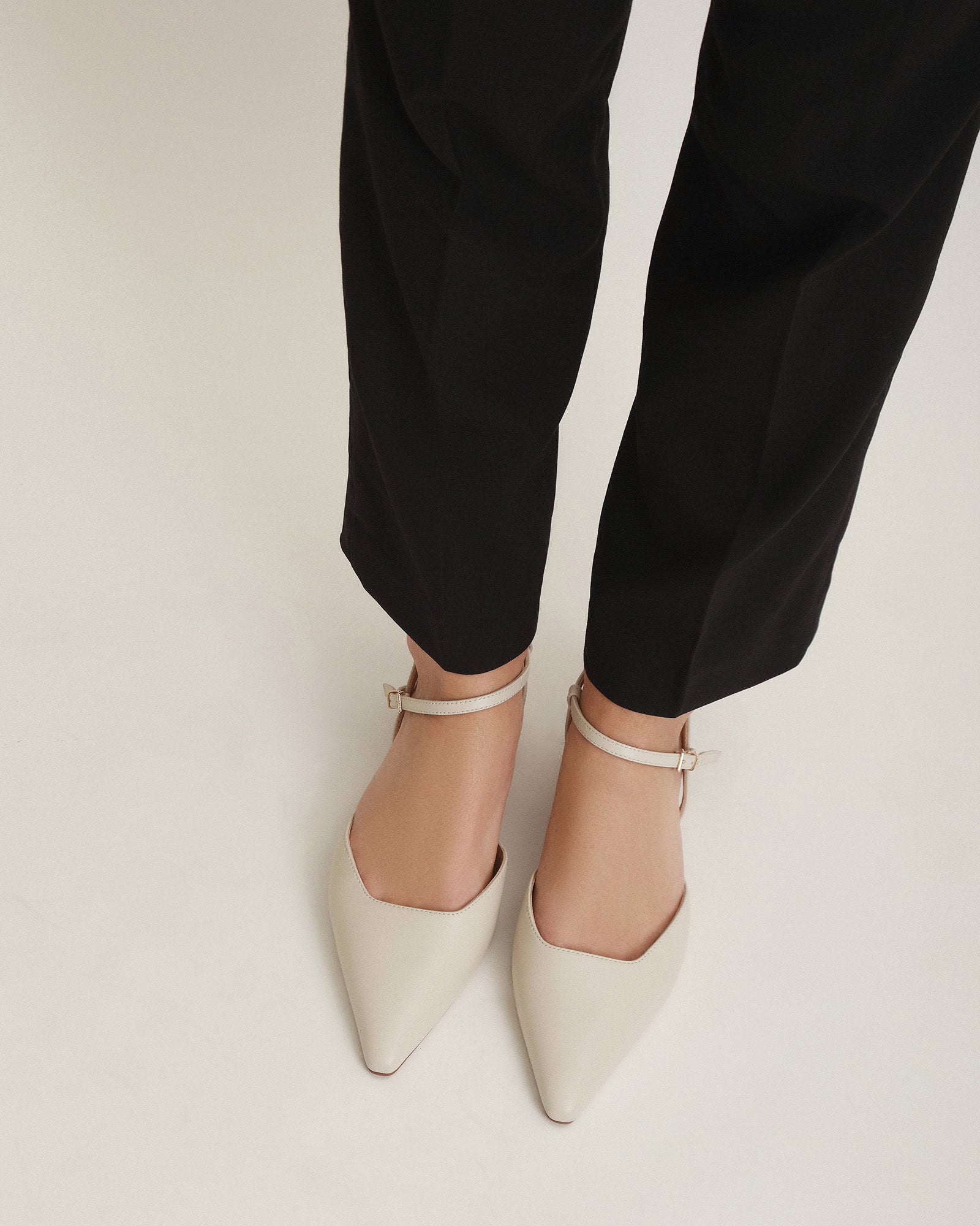 Virginie Dress Flats Off White Leather - Comfortable Women's Shoes for Work, Office & Casual Wear