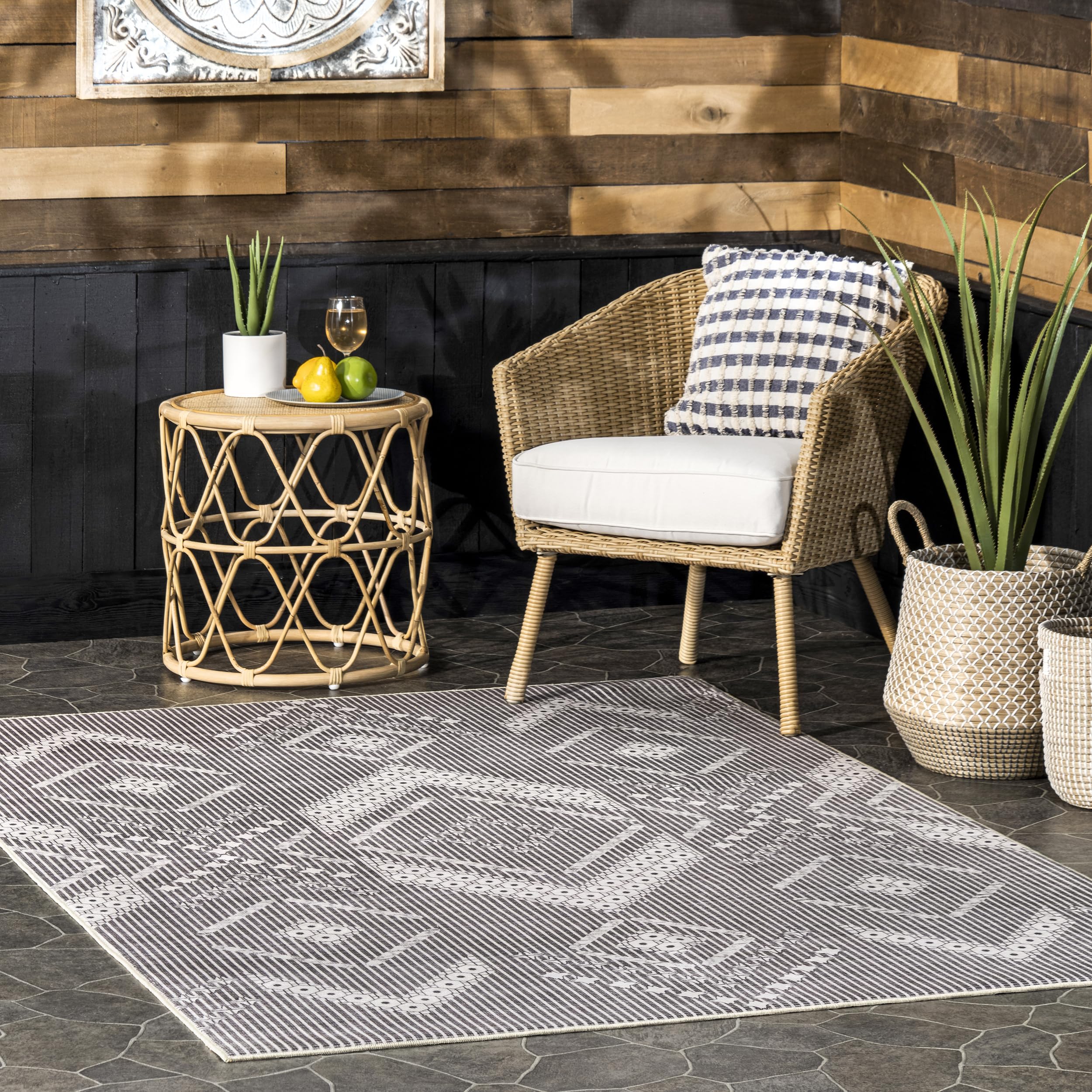 nuLOOM Carlita Tribal Washable Indoor/Outdoor Rug 5x8 ft, Light Grey - Perfect for Living Room, Patio & High Traffic Areas