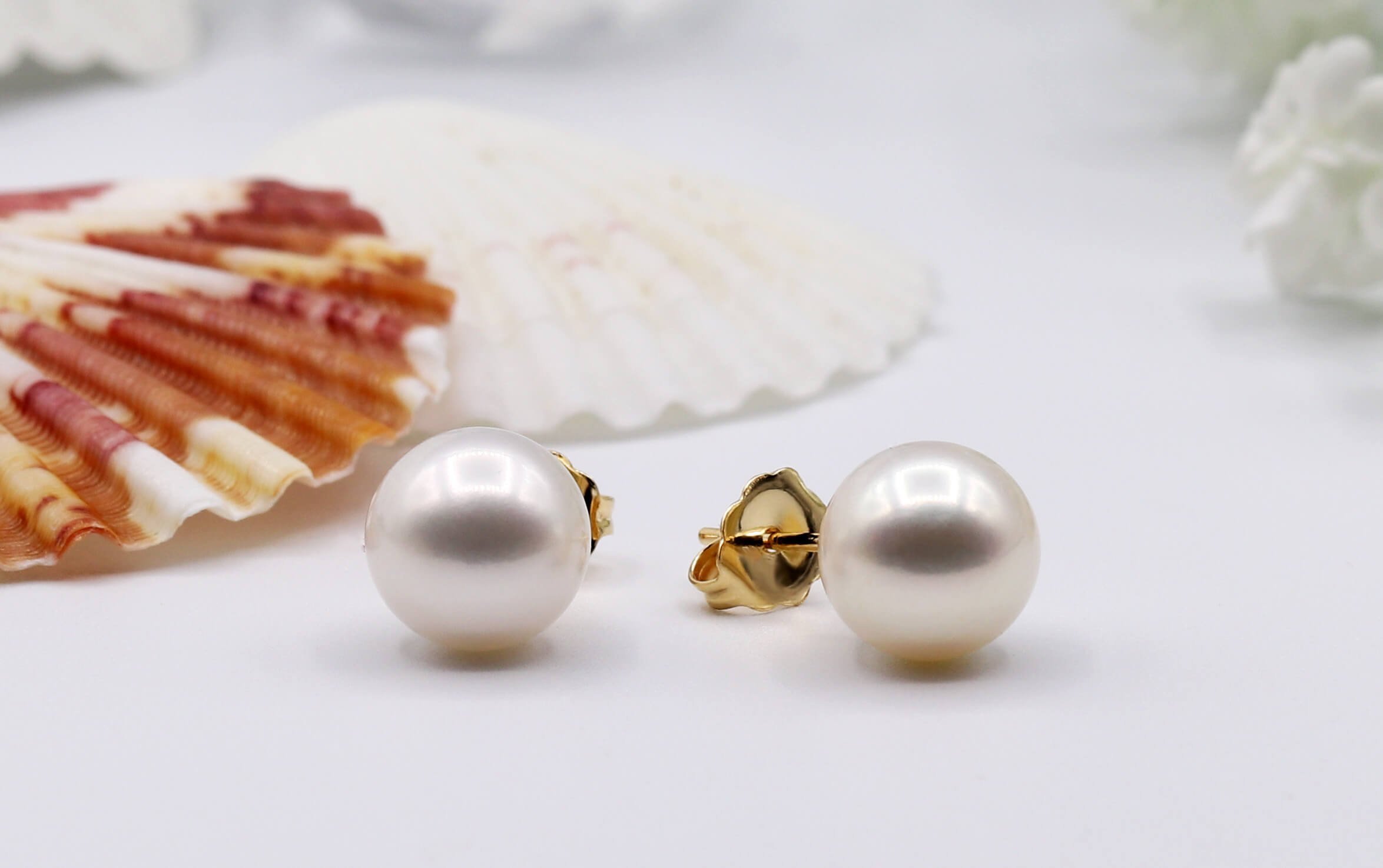14K Gold AAAAA 8.5-9mm White Freshwater Cultured Pearl Stud Earrings for Women - Elegant Jewelry Gift for Wedding, Anniversary & Special Occasions