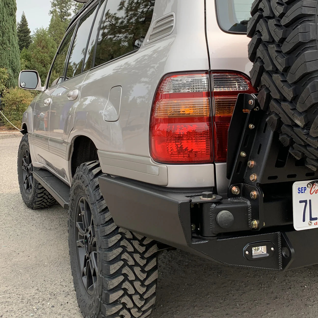 Dissent Off Road Heavy Duty Tire Carrier Swing Out for Jeep Wrangler & Gladiator - Compatible with Modular Rear Bumper | Off-Road Adventure & Overlanding Accessory