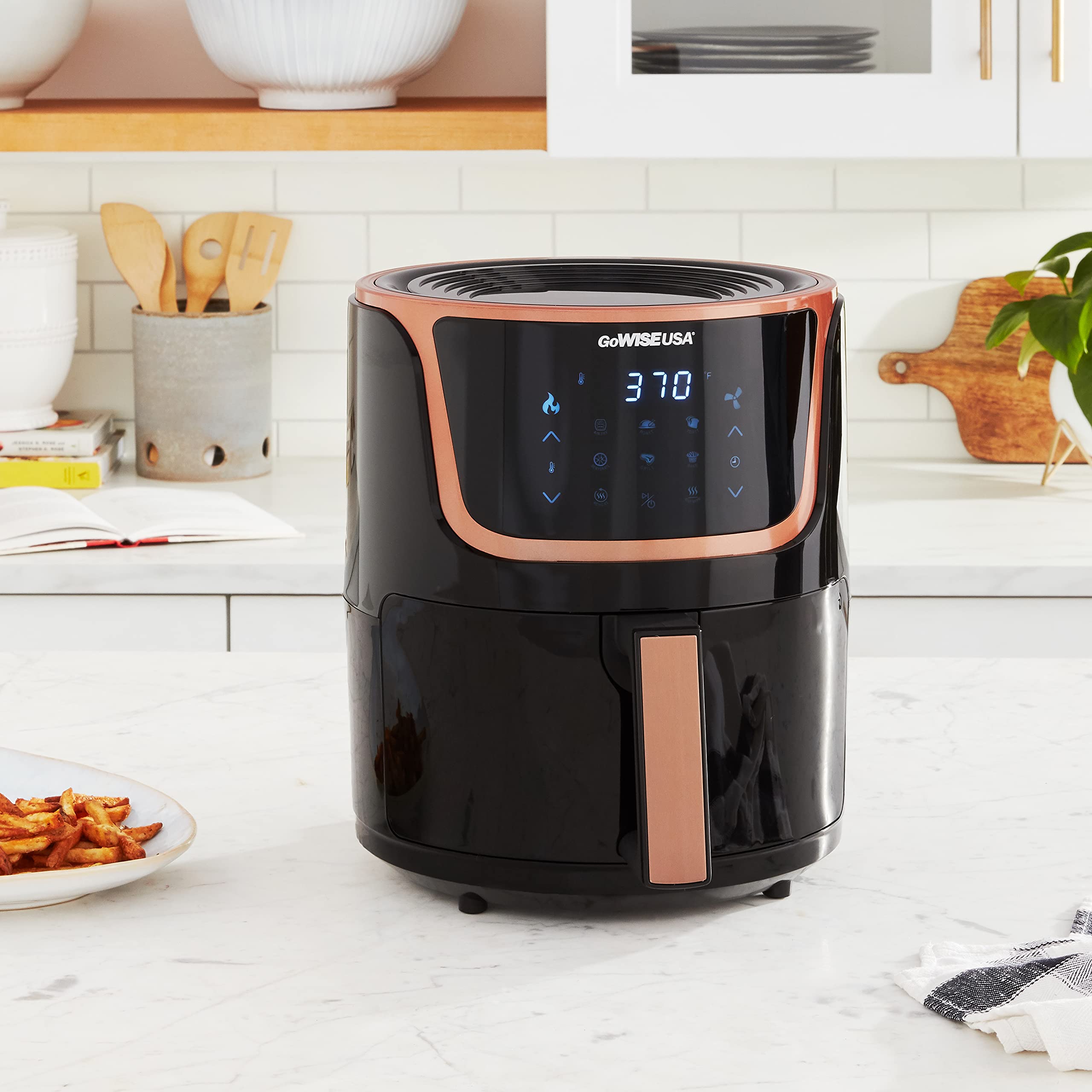 GoWISE USA GW22965 5-Quart Digital Air Fryer with Touchscreen & Recipe Book - Healthy Oil-Free Cooking for Chicken, Fries & More - Black/Copper (Perfect for Family Meals & Quick Snacks)