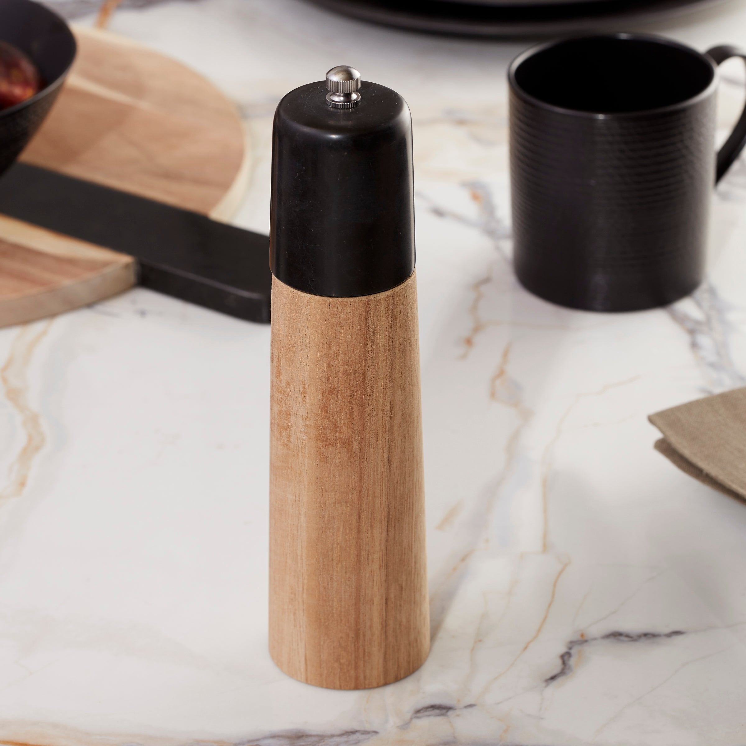 Premium LX Collective Pepper Mill - Adjustable Ceramic Grinder for Fresh Ground Pepper - Perfect for Kitchen, Dining Table & Gourmet Cooking