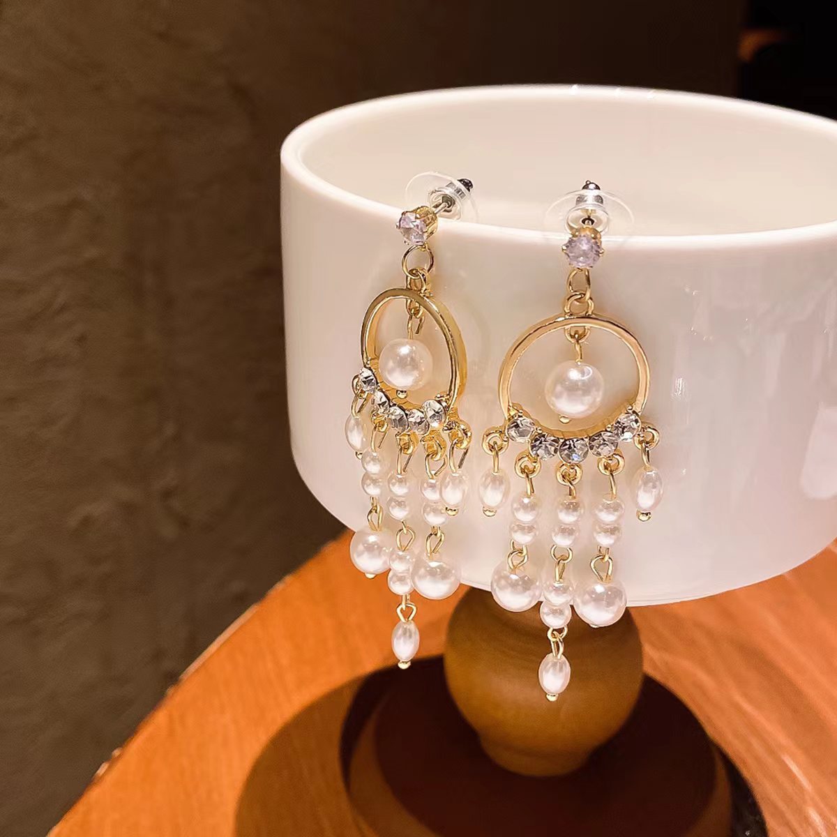 Baroque Freshwater Pearl Chandelier Earrings for Women - Elegant Dangle Earrings for Wedding, Party & Special Occasions | HE9269