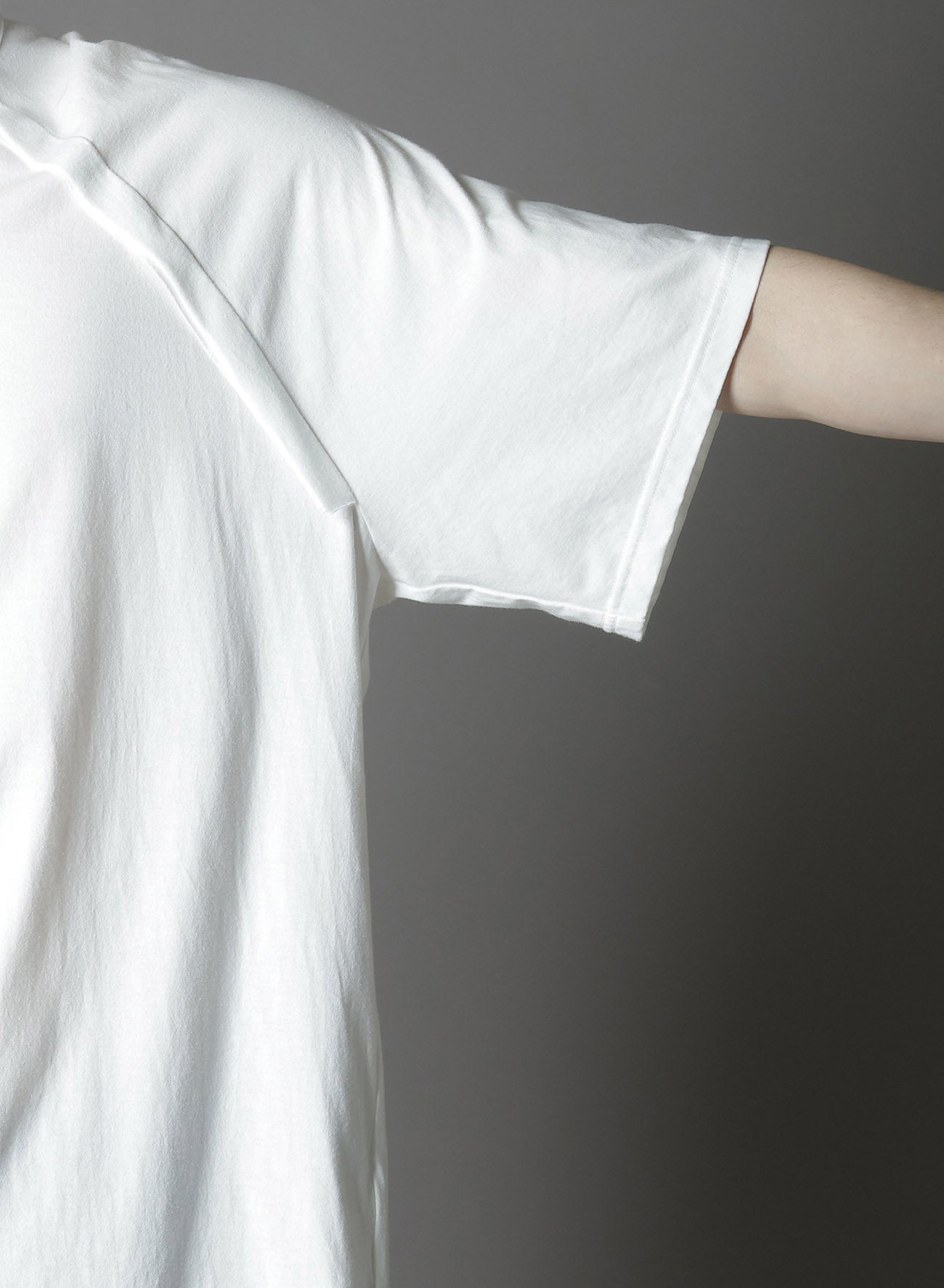 Soft Cotton Jersey Raglan T-Shirt with Front Slit & Short Sleeves - Casual Comfort Wear for Everyday Outfits, Street Style & Lounge