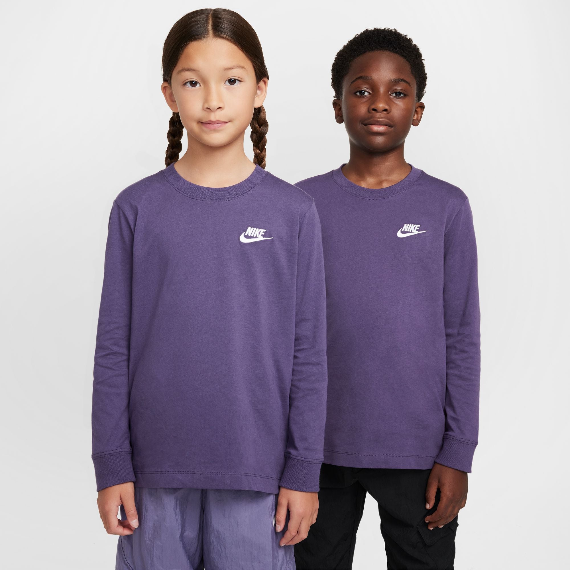 573 - DARK RAISIN