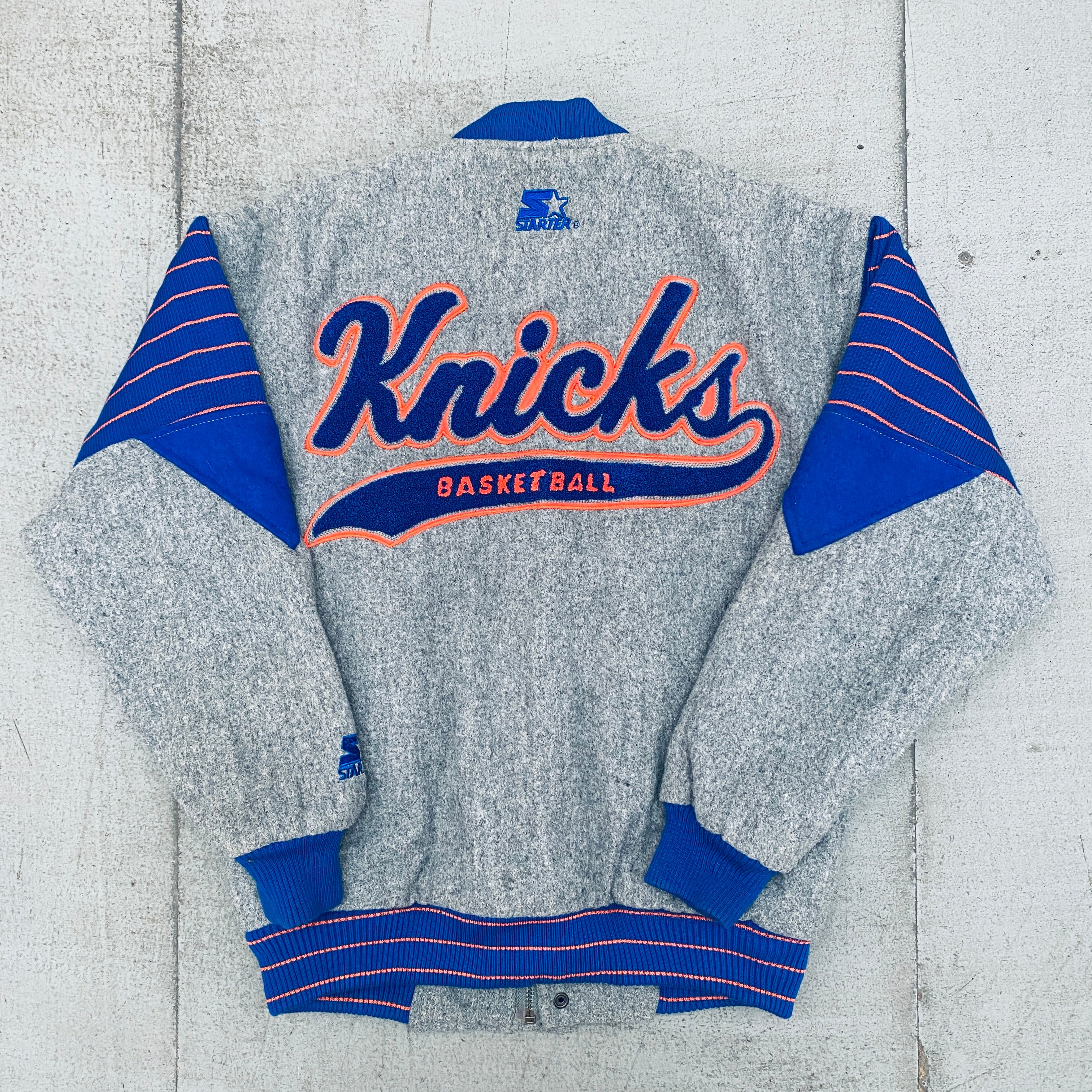 New York Knicks 1990s Vintage Reverse Script Full-Zip Wool Starter Bomber Jacket for Men (Medium/Large) - Perfect for Basketball Games, Streetwear Fashion & Retro Sports Fans