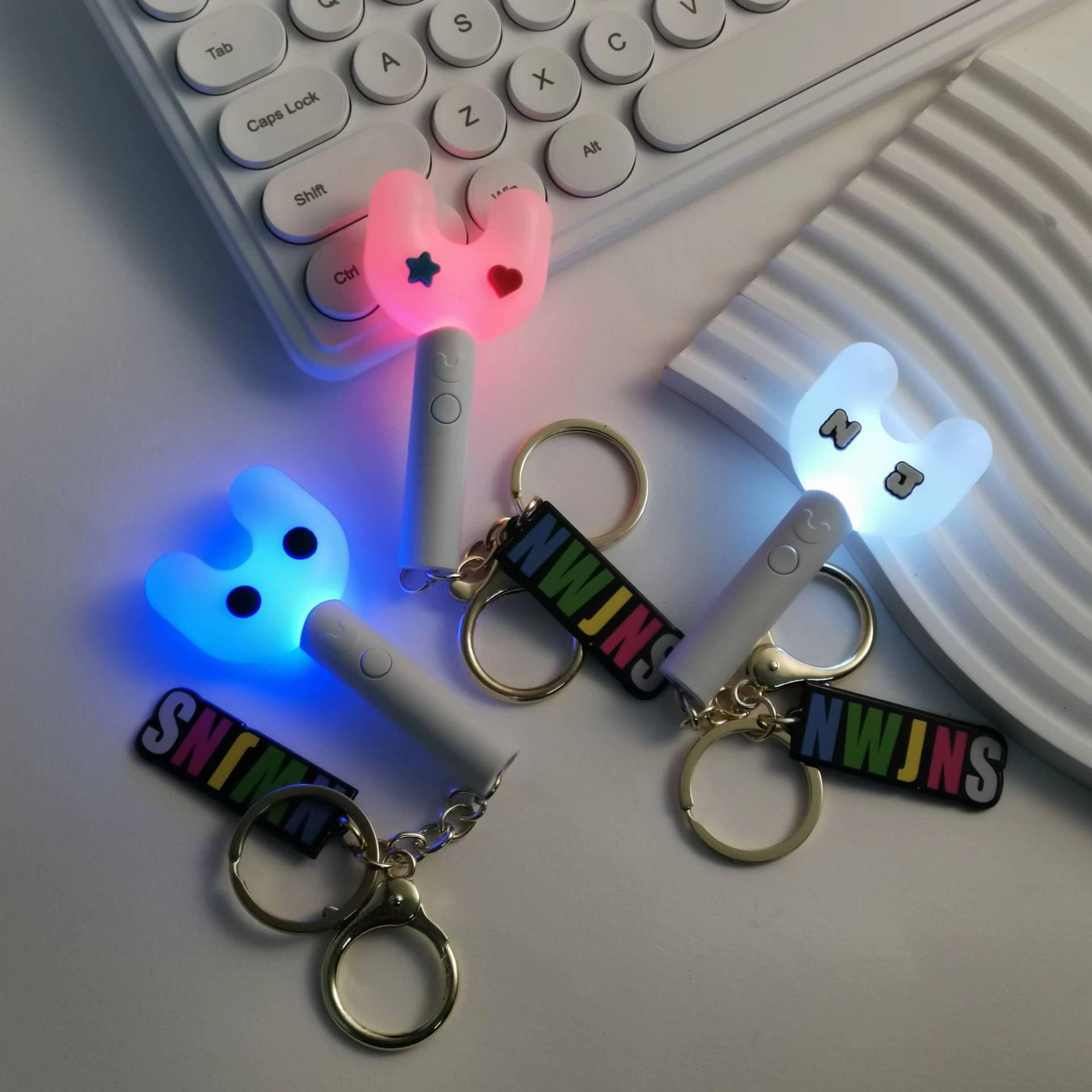 Official Kpop Mini Light Stick Keychain - New Jeans Concert Merch, Fan Gift Collection for BTS, Blackpink & TWICE (Perfect for Concerts, Parties & Kpop Fan Gifts)