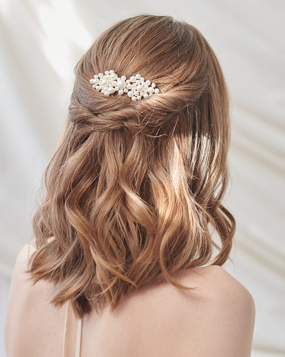 Elegant Hair Bow Comb for Women - Stylish Hair Accessories for Weddings, Parties & Everyday Use - Perfect Gift for Girls and Ladies