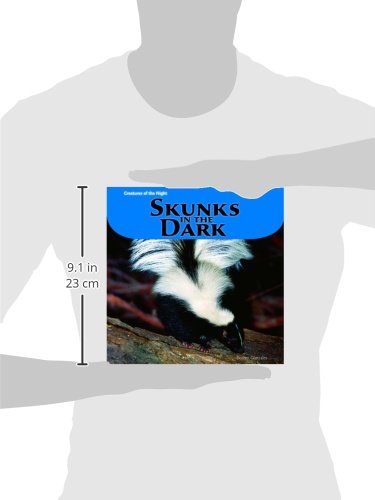 Skunks in the Dark - Nocturnal Wildlife Book | Learn About Nighttime Animals & Their Habitats | Perfect for Nature Lovers & Kids' Bedtime Reading