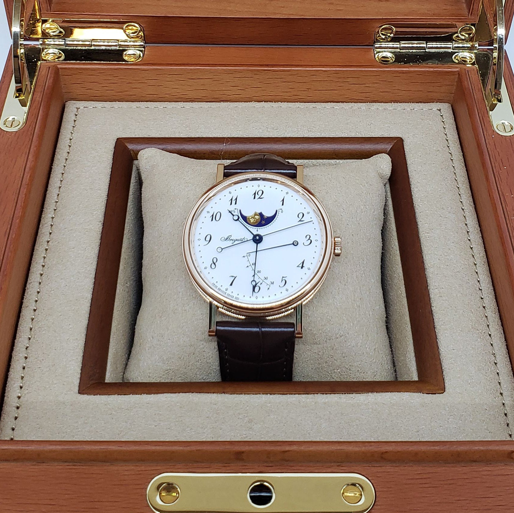 Breguet Classique 7787 18K Rose Gold Men's Luxury Watch - Elegant Dress Timepiece for Business & Formal Occasions