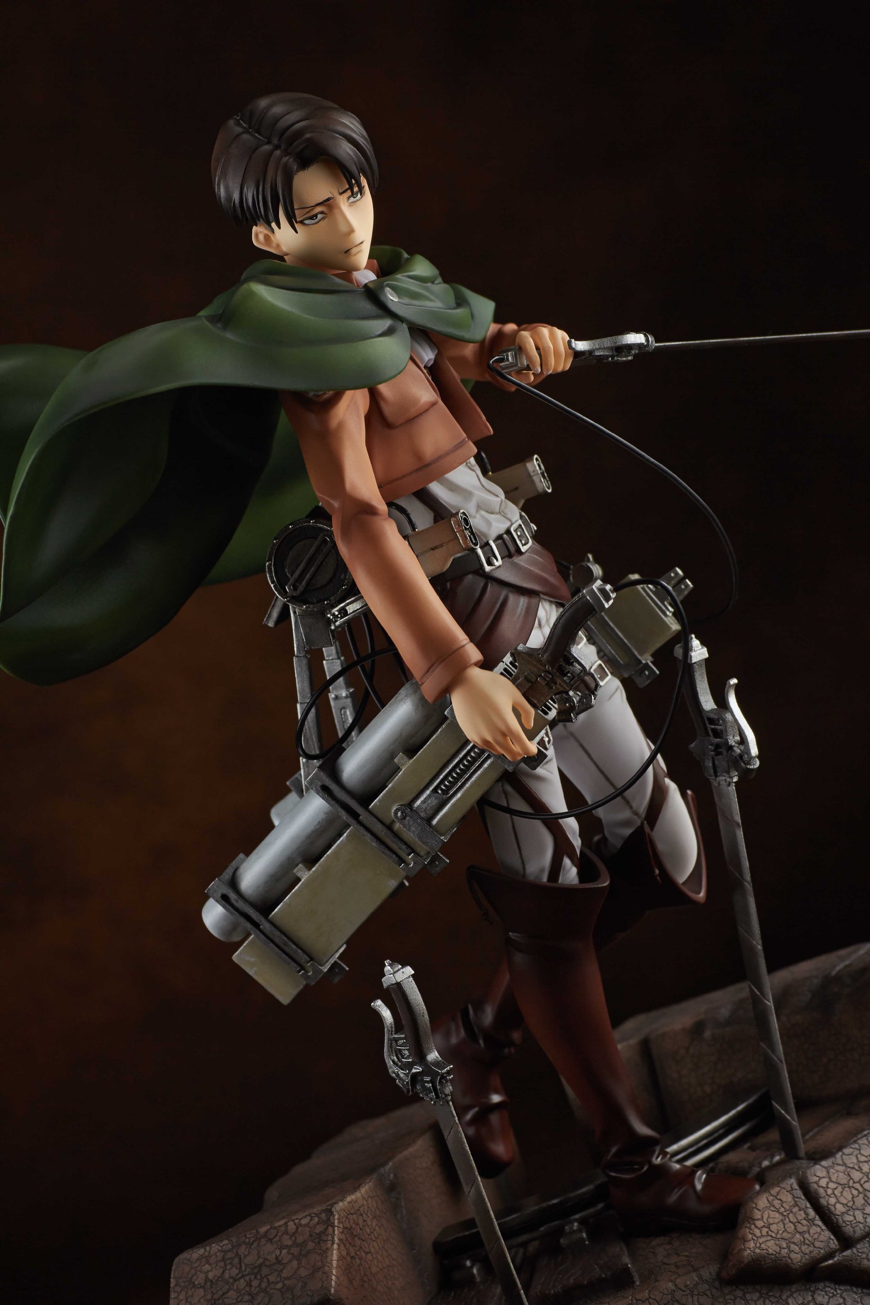 Attack on Titan Levi PVC Action Figure - 1/7 Scale Anime Collectible Model for Fans - Perfect for Display, Gifts, and Anime Enthusiast Collections