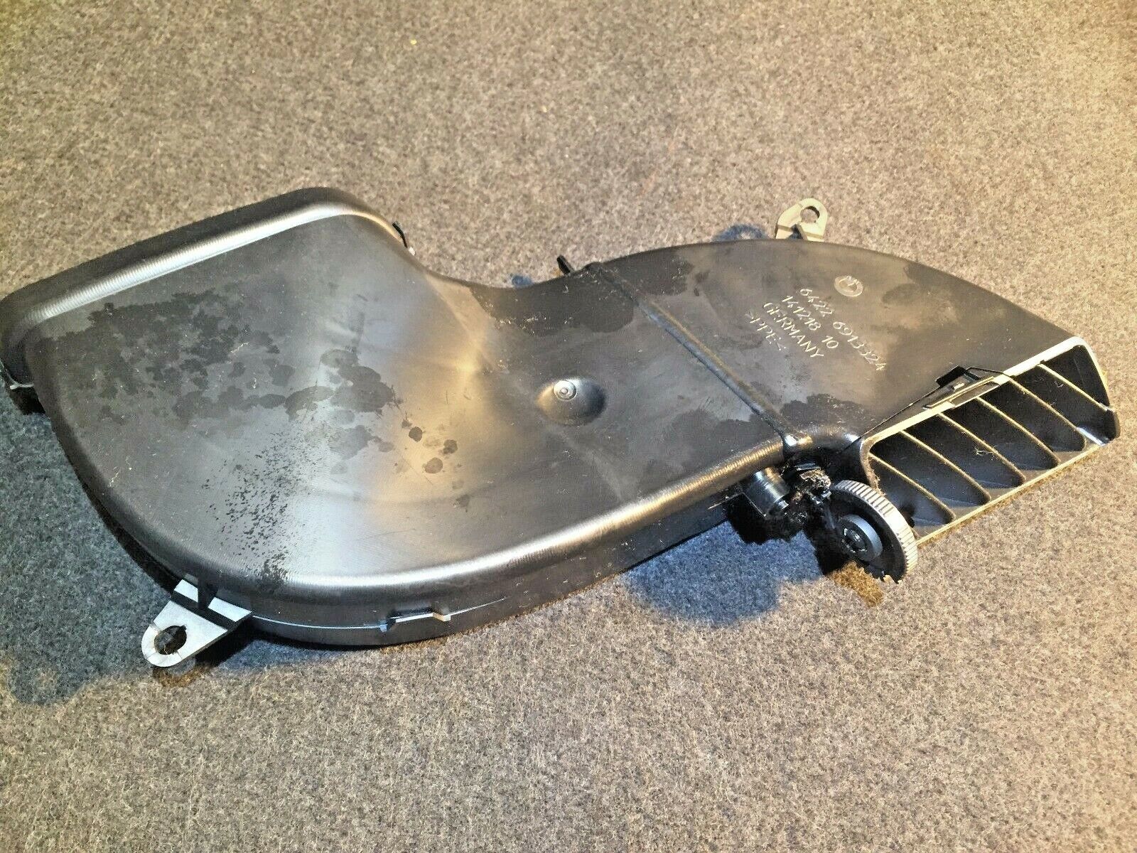 2002-2005 BMW 745i E65 Right Passenger Side Pillar Panel Air Duct OEM 6913324 - Replacement HVAC Vent for Cabin Comfort & Airflow