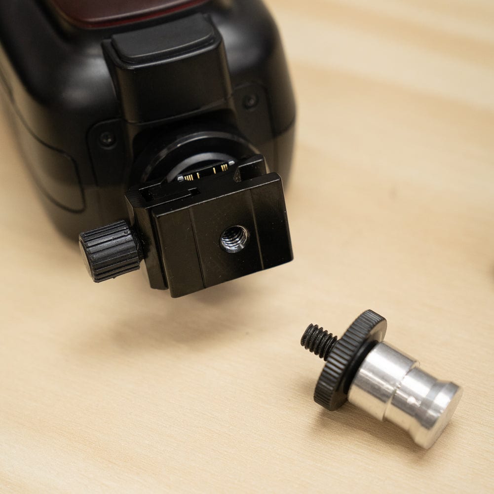 Professional Flash Cold Shoe Mount with 5/8