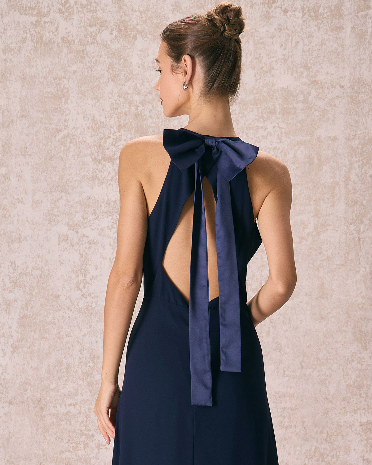 Elegant Navy Blue Halter Neck Bowknot Back Maxi Dress for Women - Perfect for Summer Beach Parties, Weddings & Evening Events