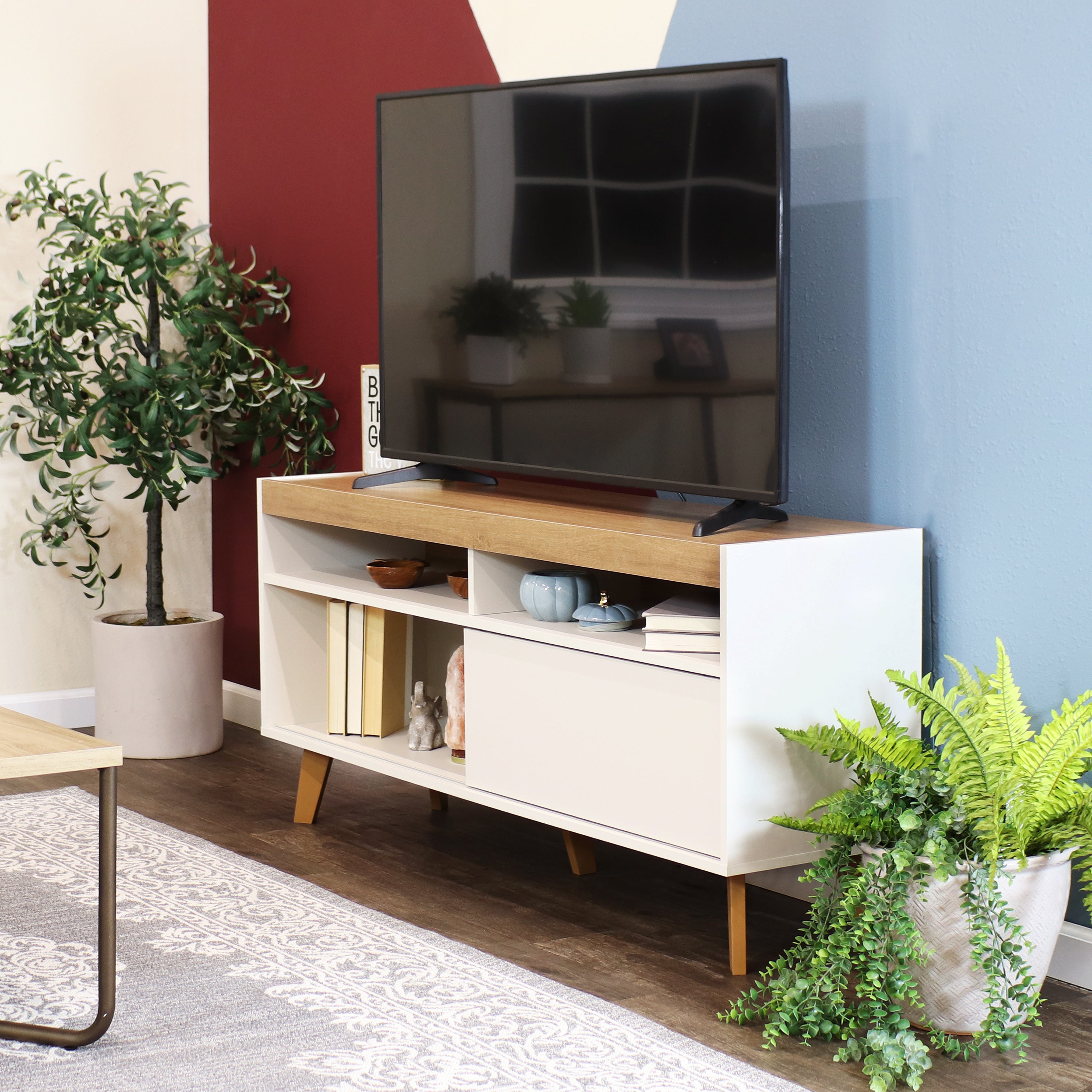 Mid Century Modern TV Stand for 58 Inch Flat Screen - Sunnydaze Retro Entertainment Center with Storage for Living Room & Home Theater