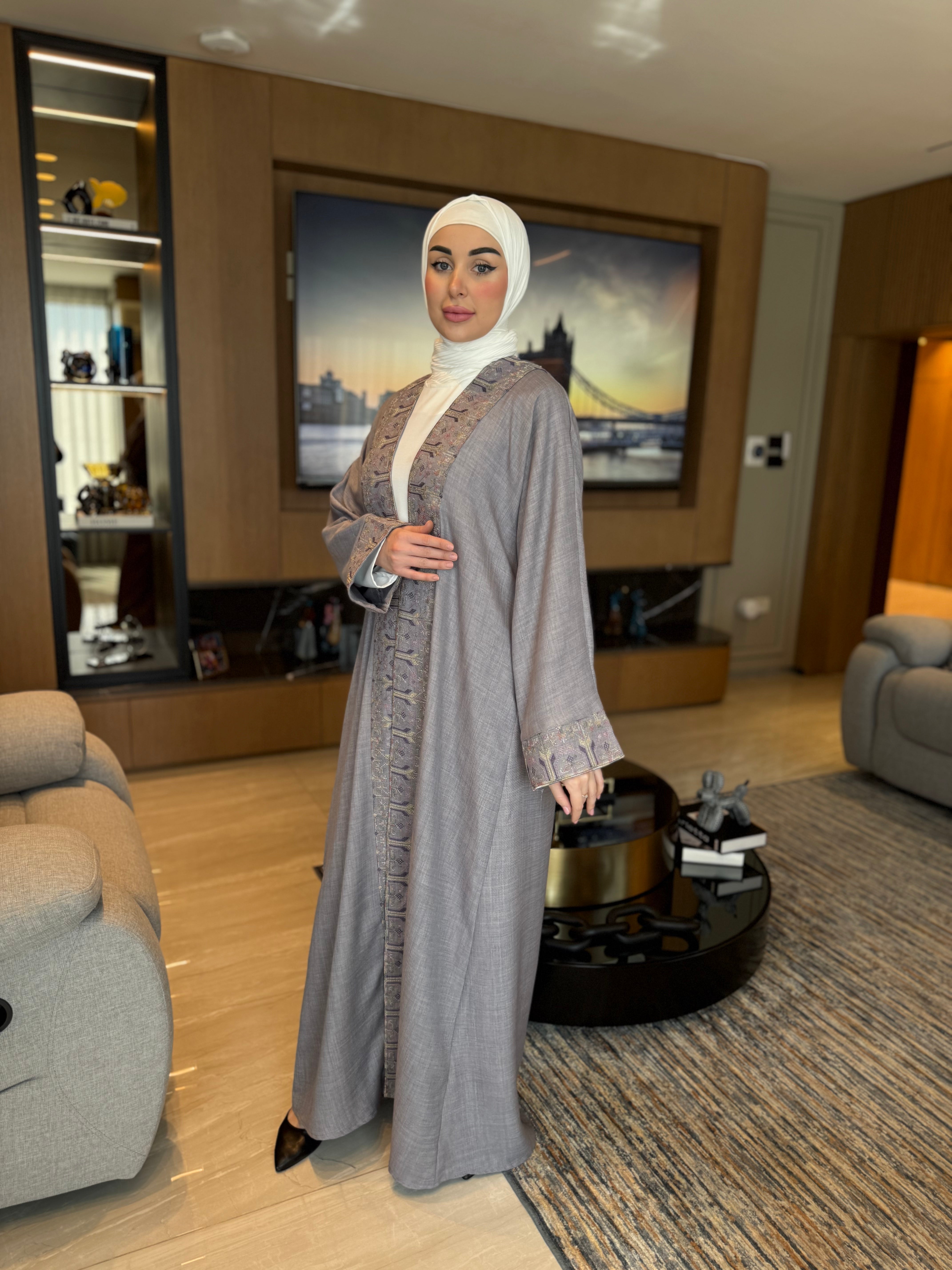 Elegant Classic Open Abaya for Women - Modest Muslim Prayer Dress - Perfect for Mosque, Prayer, and Special Occasions