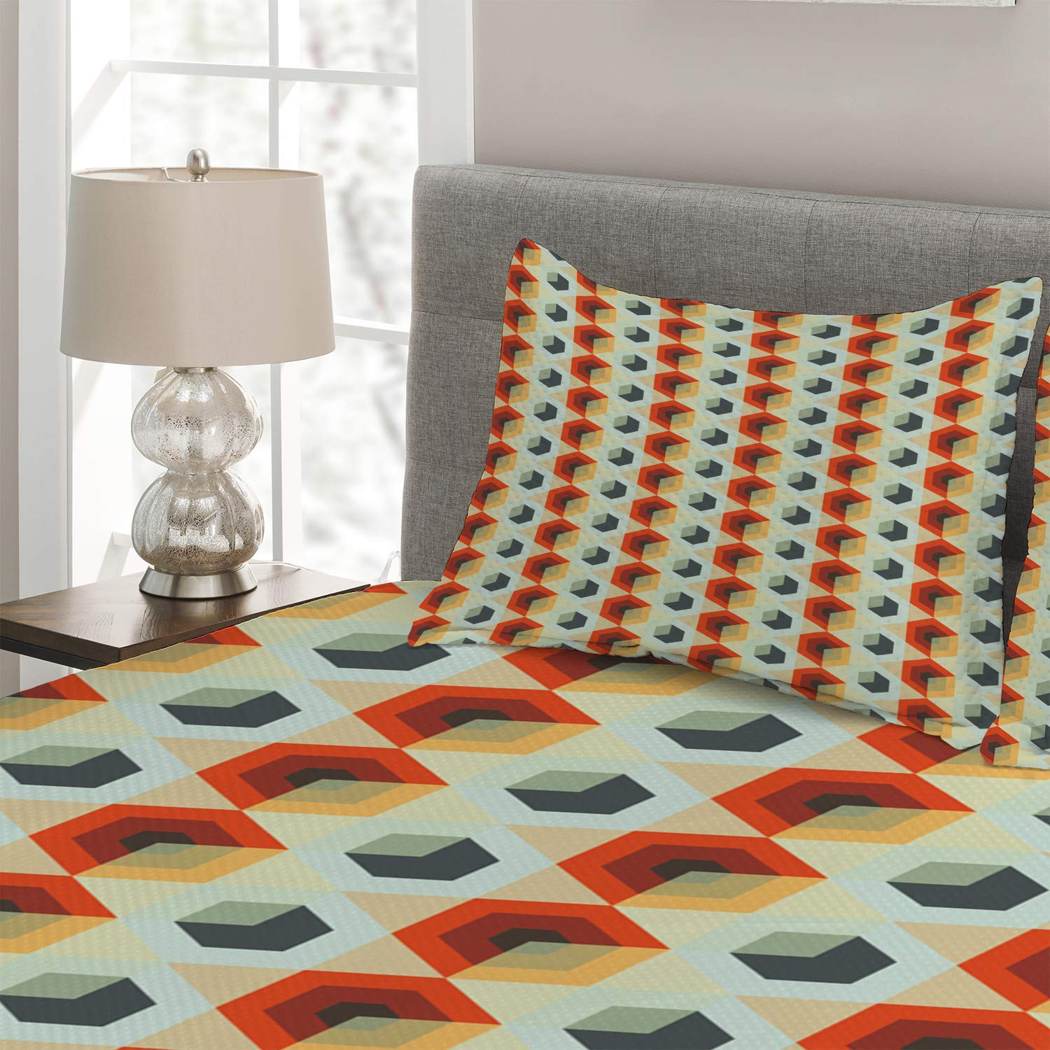 Ambesonne Geometric Quilt Set - Modern Hexagonal Comb Pattern with Abstract Rhombus Borders, 3-Piece Bedspread with 2 Pillow Shams, Queen Size in Orange & Dark Blue | Perfect for Contemporary Bedroom Decor, Guest Room Styling, and Cozy Home Makeovers